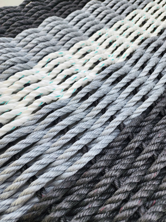 5 Stripe Lobster Rope Mat Black Gray White