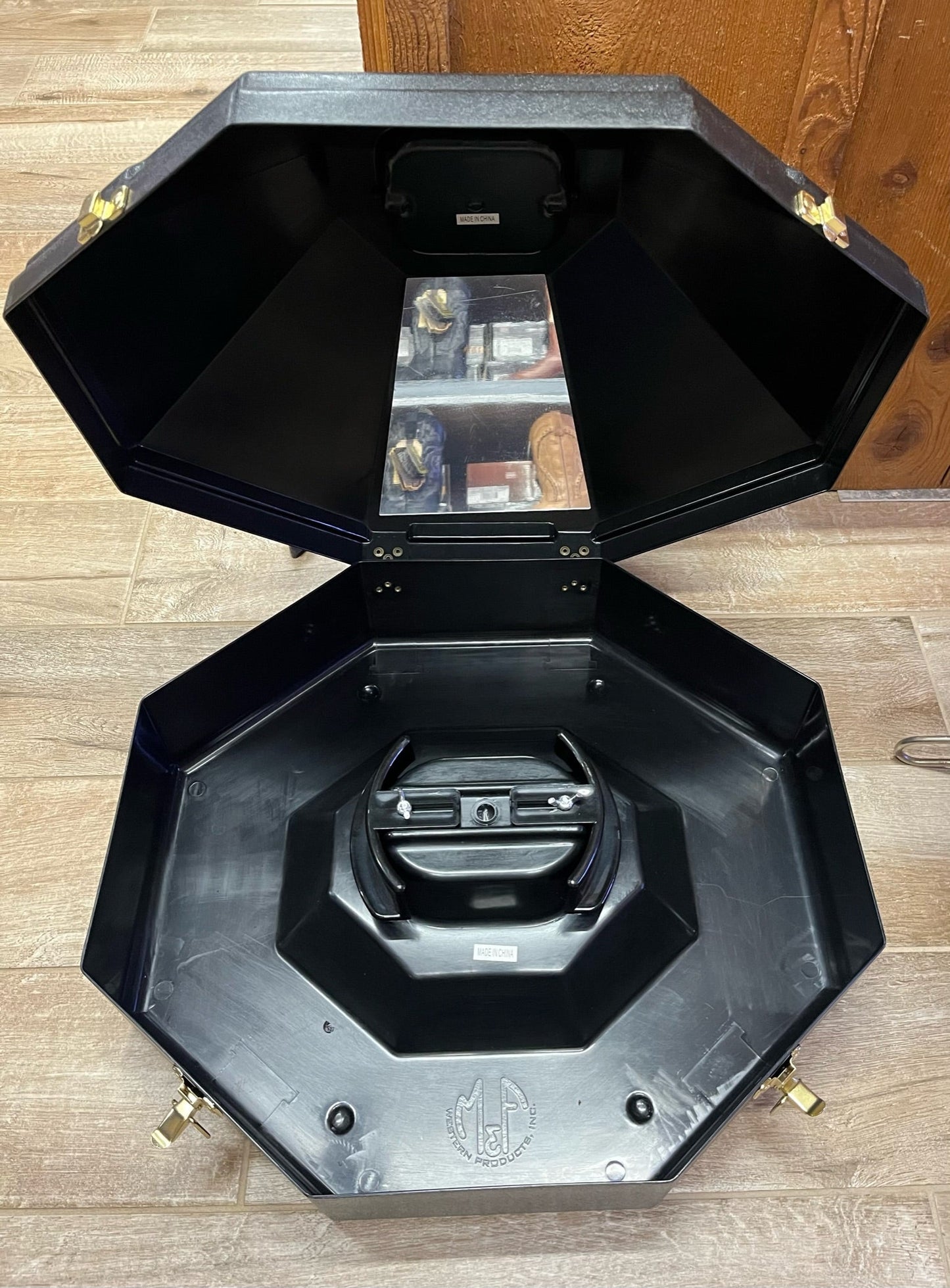 Premium Oversized Western Hat Can with Adjustable Inserts and Mirror