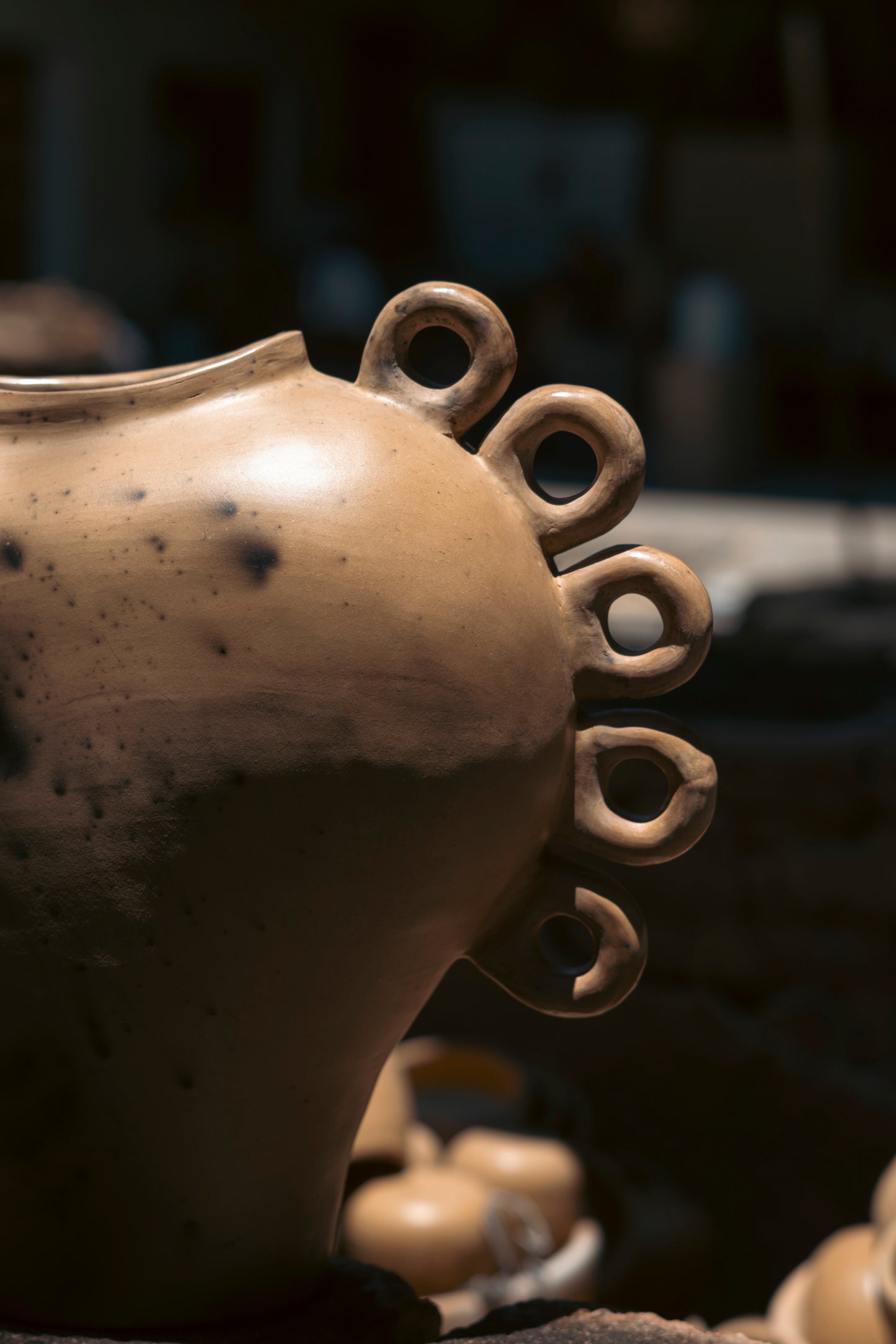 PALO SANTO Tributo Vessel — Hand-Fired Oaxacan Clay
