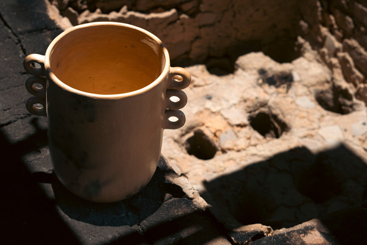 PALO SANTO YUU Vessel — Hand-Fired Oaxacan Clay