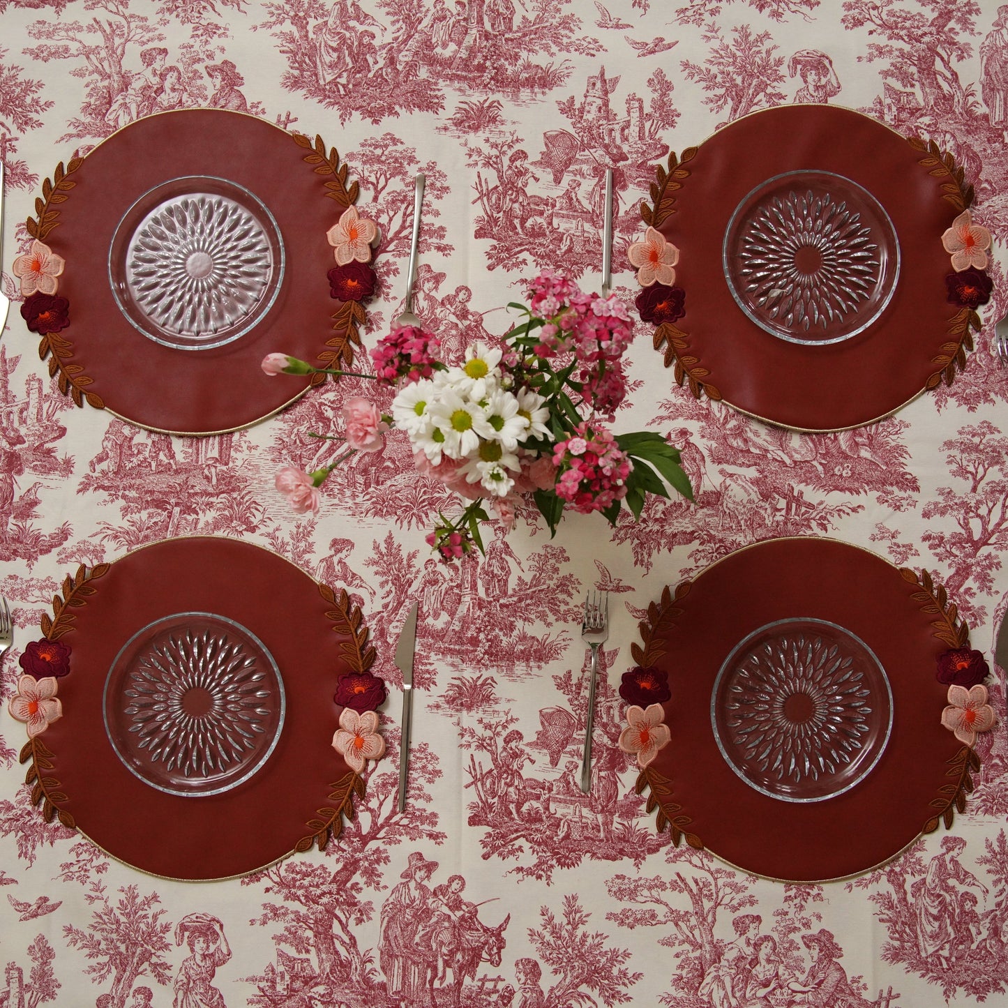 JASMINE DARK ORANGE ROUND FAUX LEATHER PLACEMAT (Set Of 4)