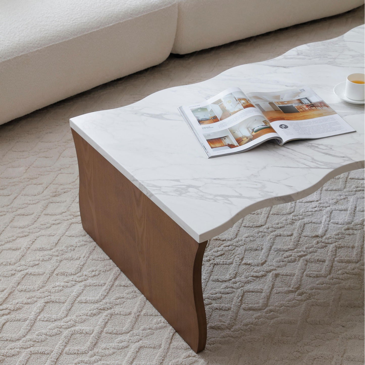Whisper Of Waves - Table