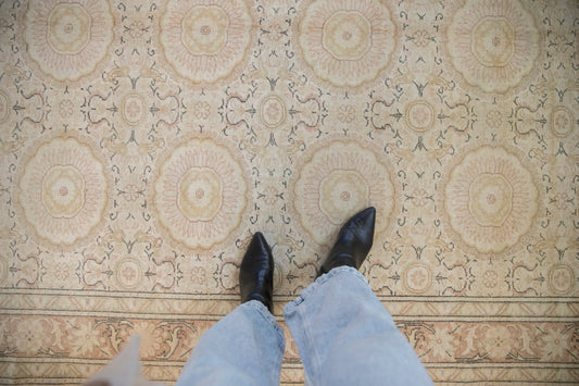 6.5x9.5 Vintage Distressed Kaisary Carpet