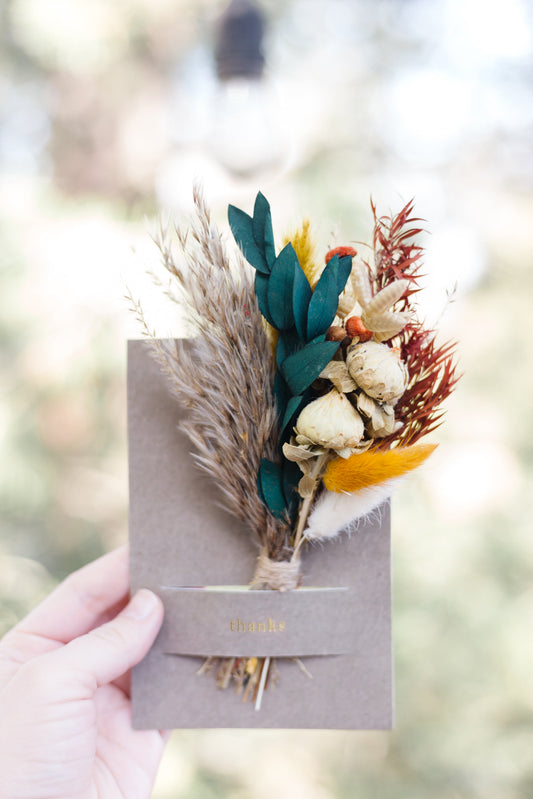 Hugs & Kisses Mini Bouquet Card | Dried Floral Greeting