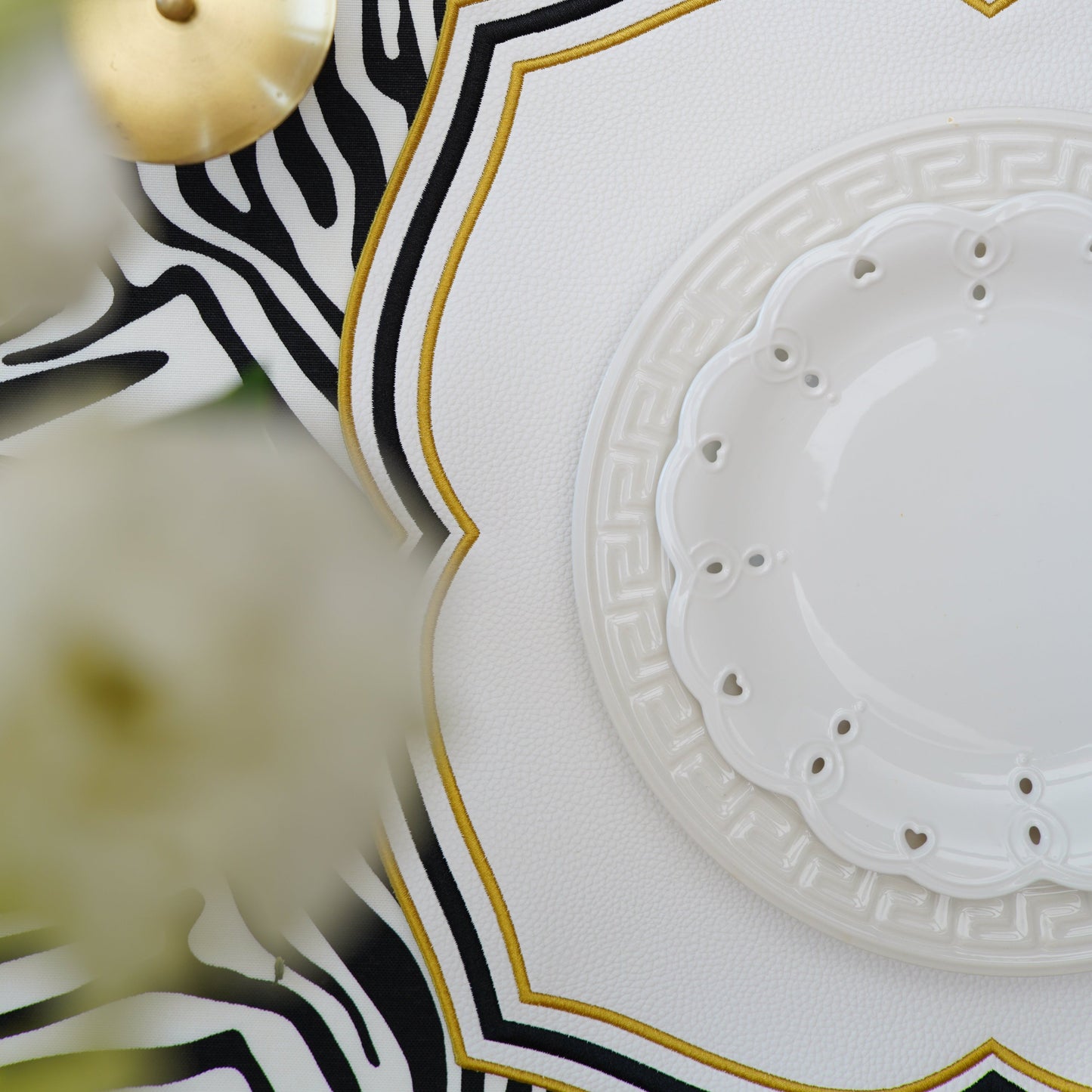 ZEAL WHITE BLACK & GOLD FAUX LEATHER PLACEMAT (Set Of 4)