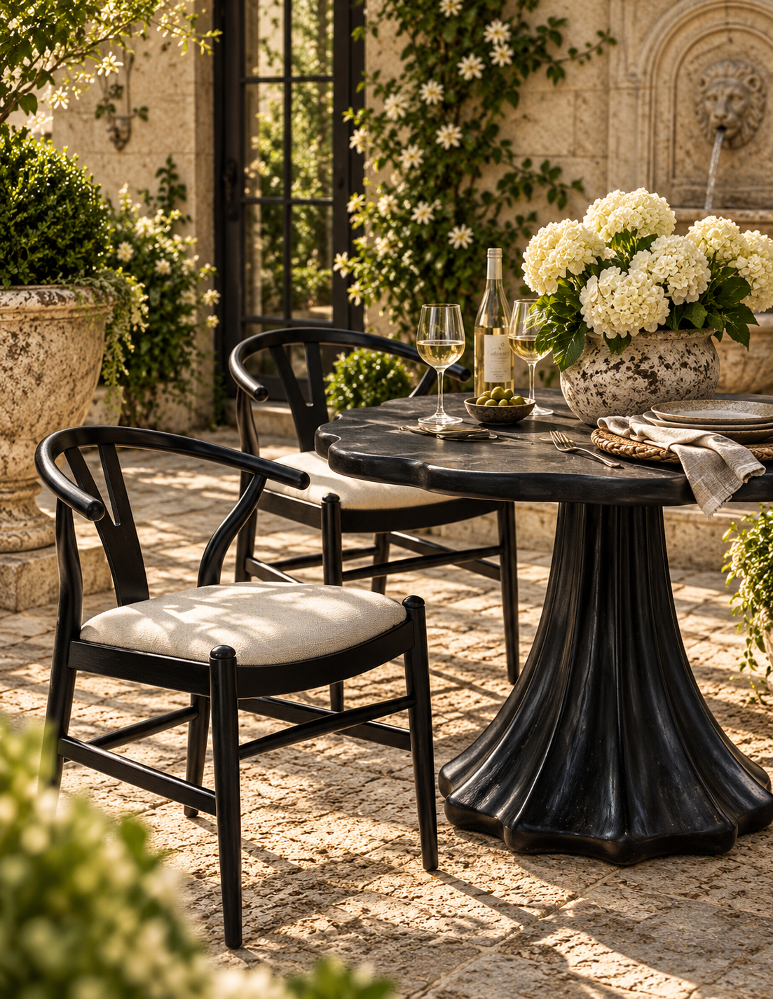 Furniture & Seating