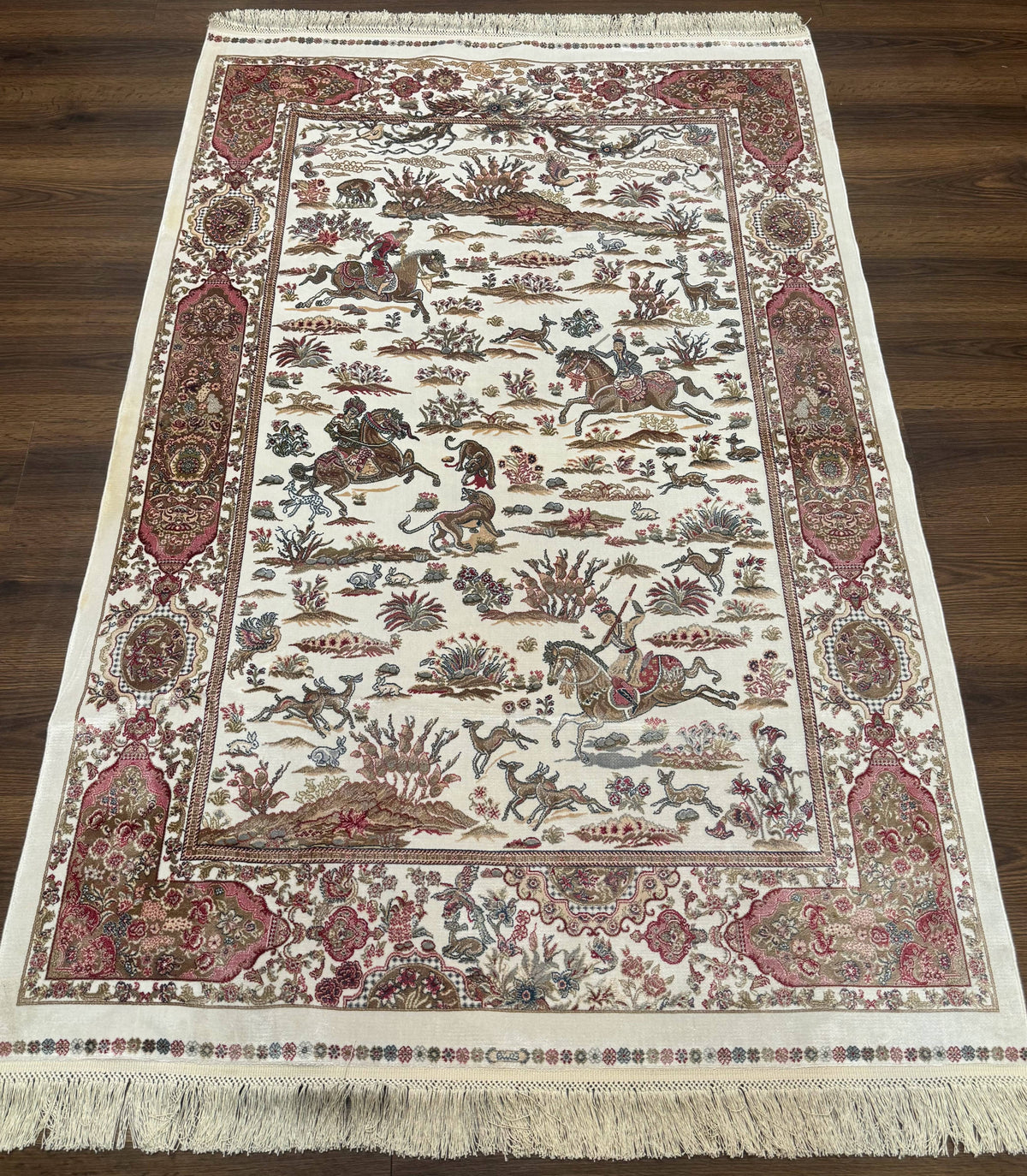 The Sporting Estate Ivory Hunting Scene Rug — 4' × 6'