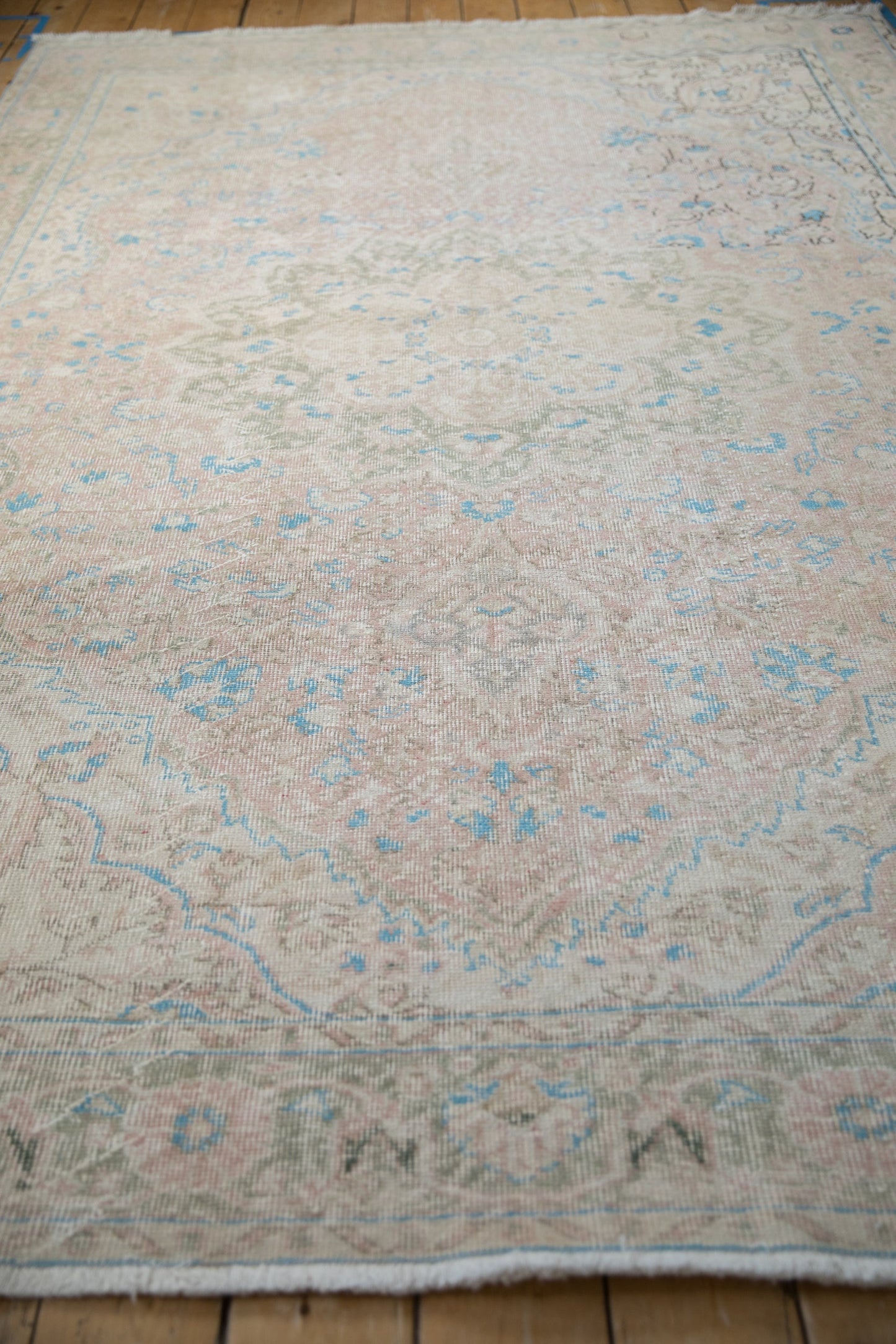 7x10 Vintage Distressed Sparta Carpet