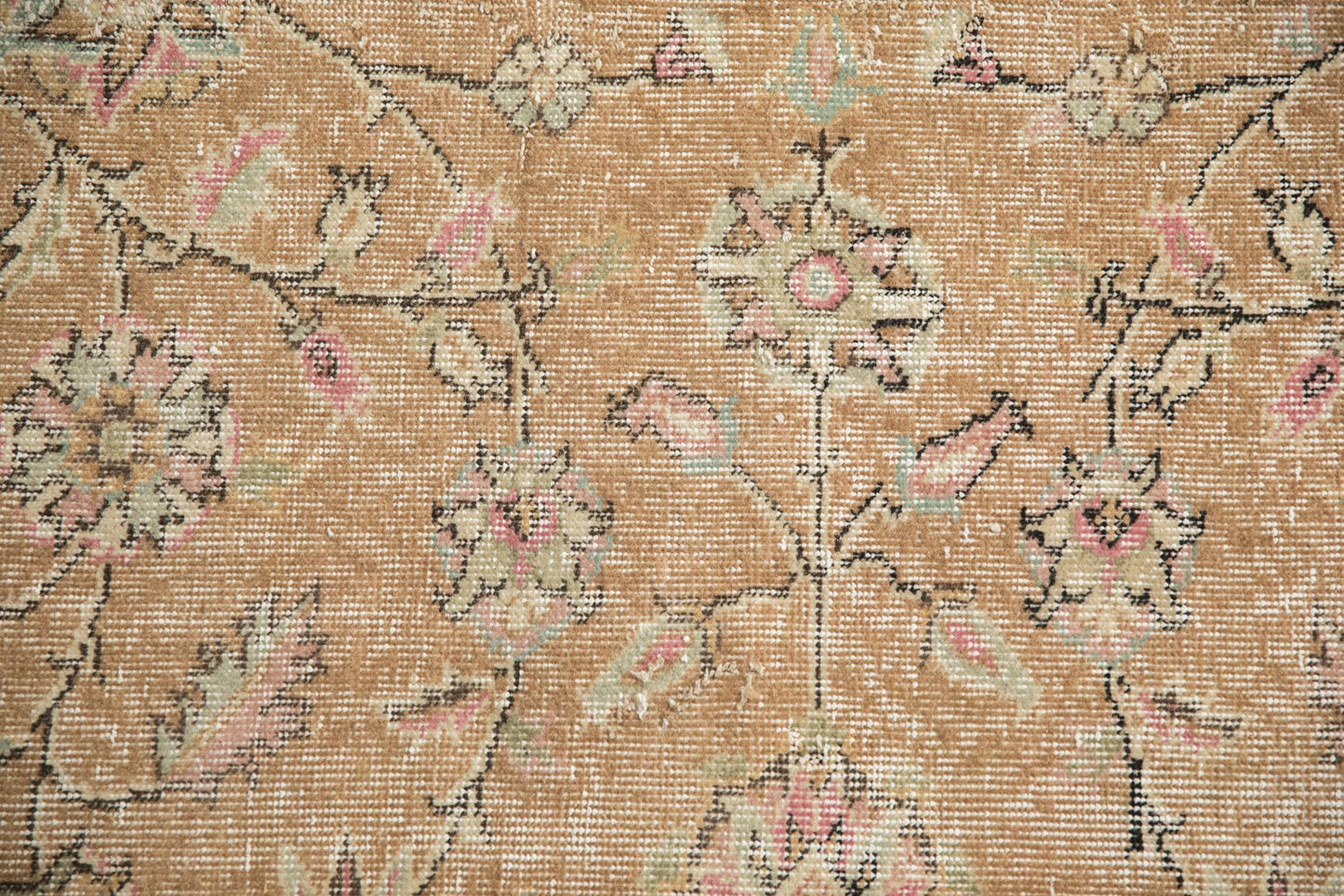 6.5x9.5 Vintage Distressed Sparta Carpet