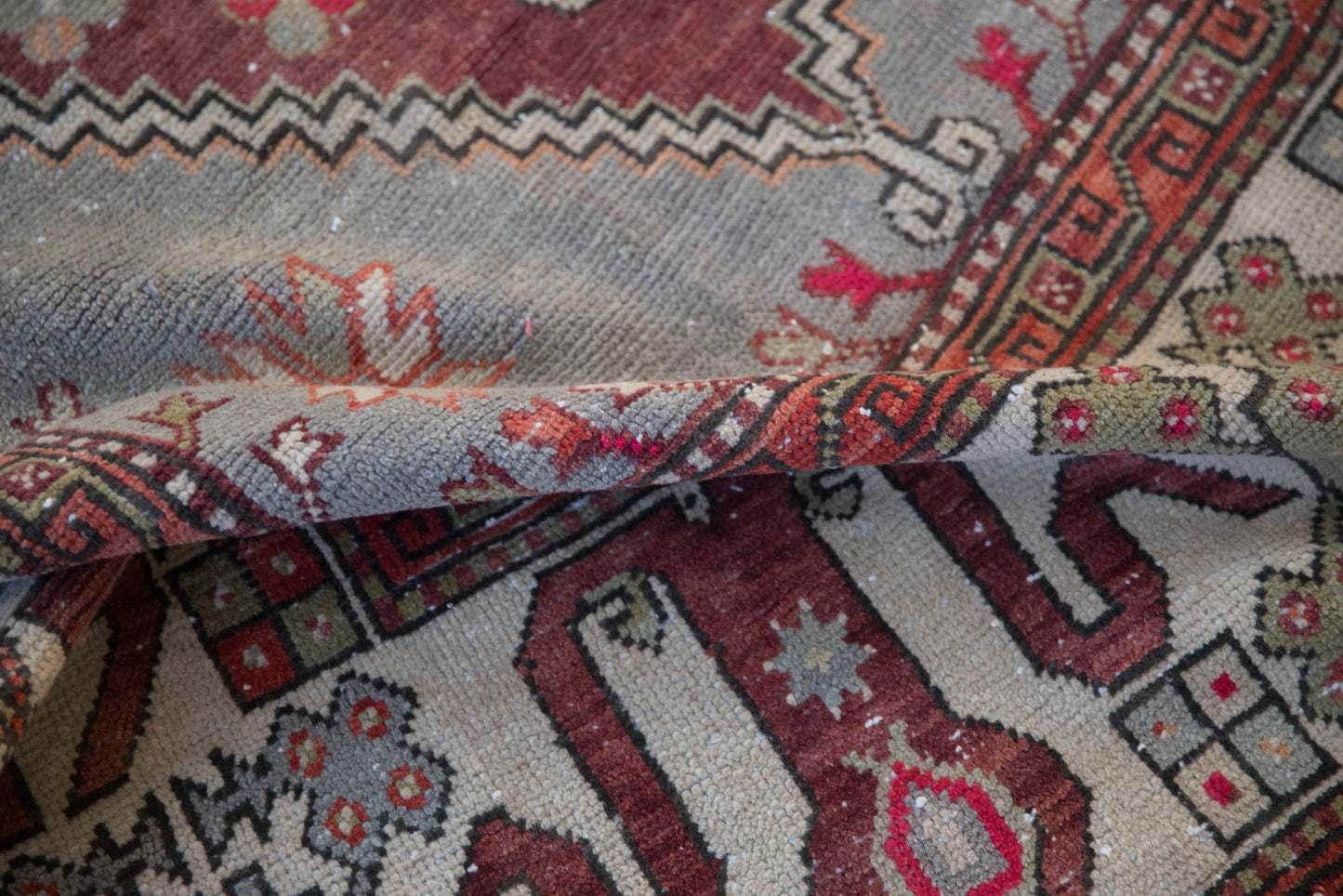 5.5x8.5 Vintage Distressed Oushak Carpet