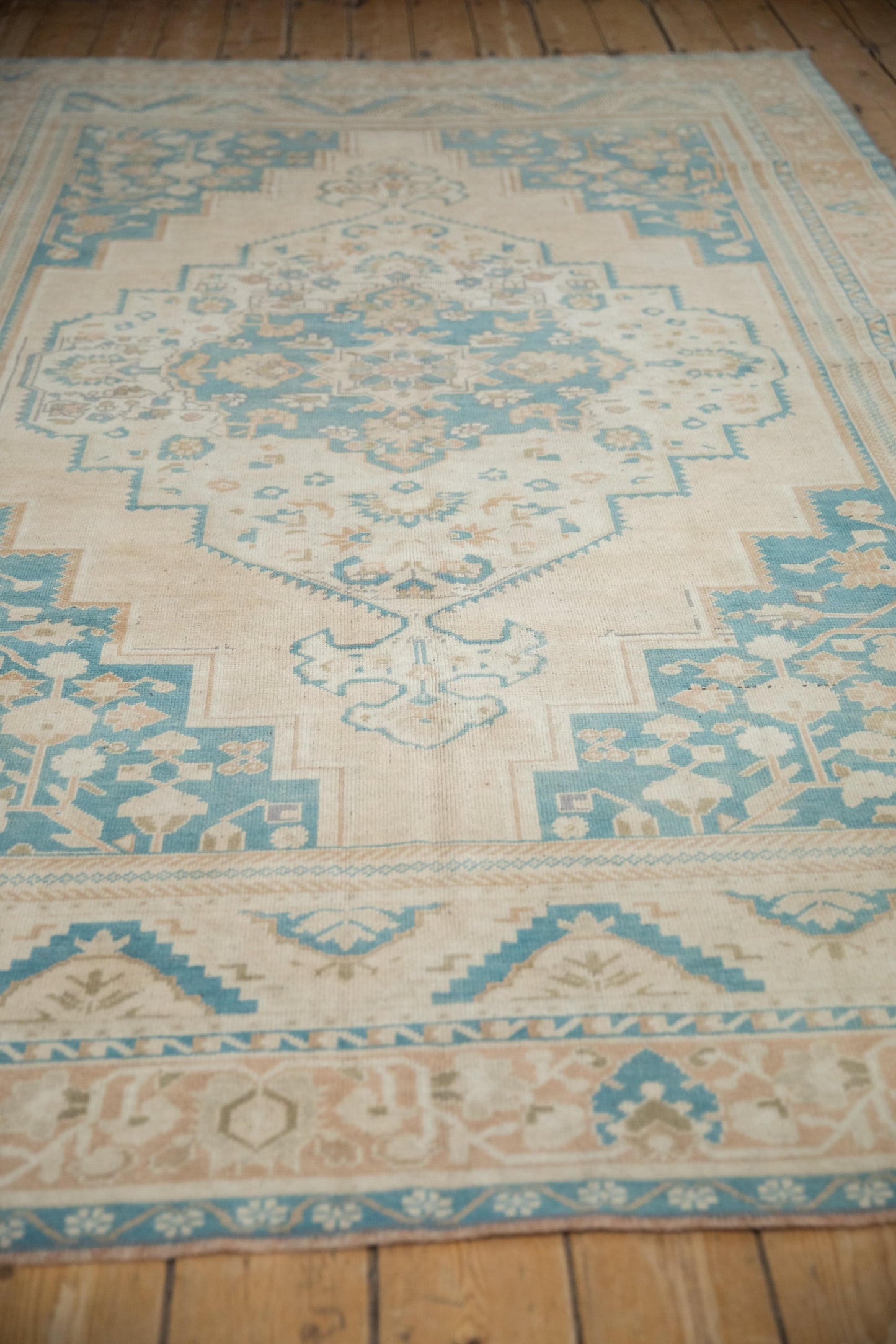6x9.5 Vintage Distressed Oushak Carpet