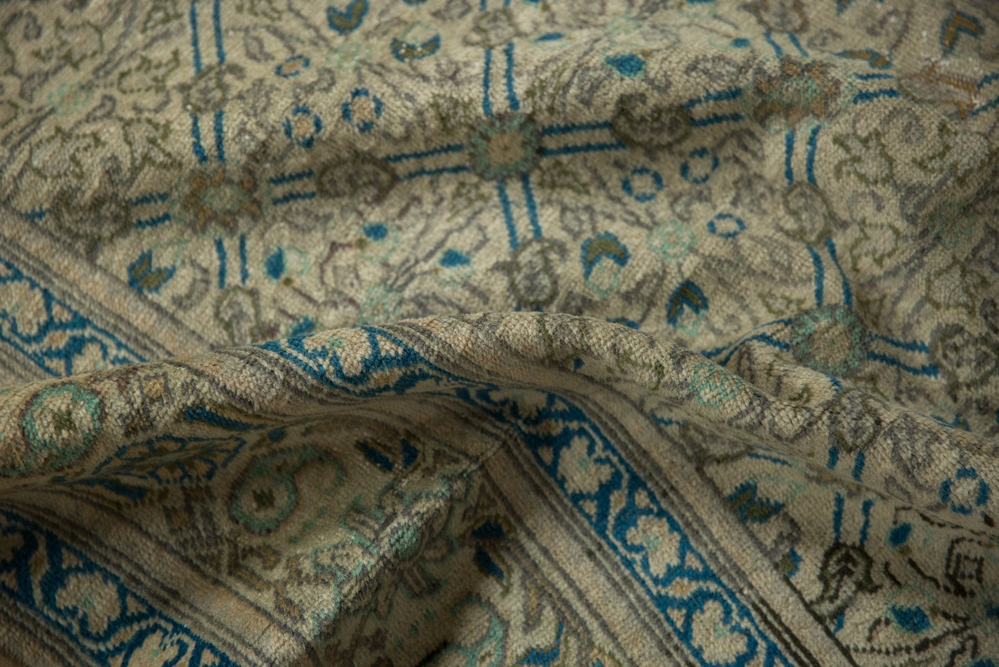 6.5x9.5 Vintage Distressed Kayseri Carpet