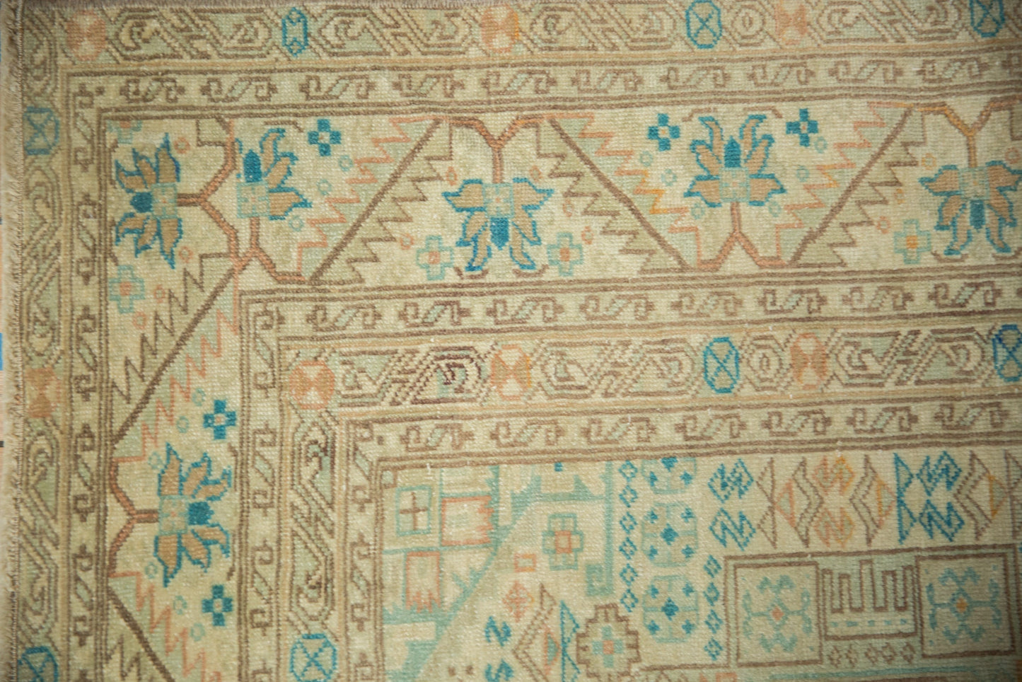 6.5x9.5 Vintage Distressed Sparta Carpet