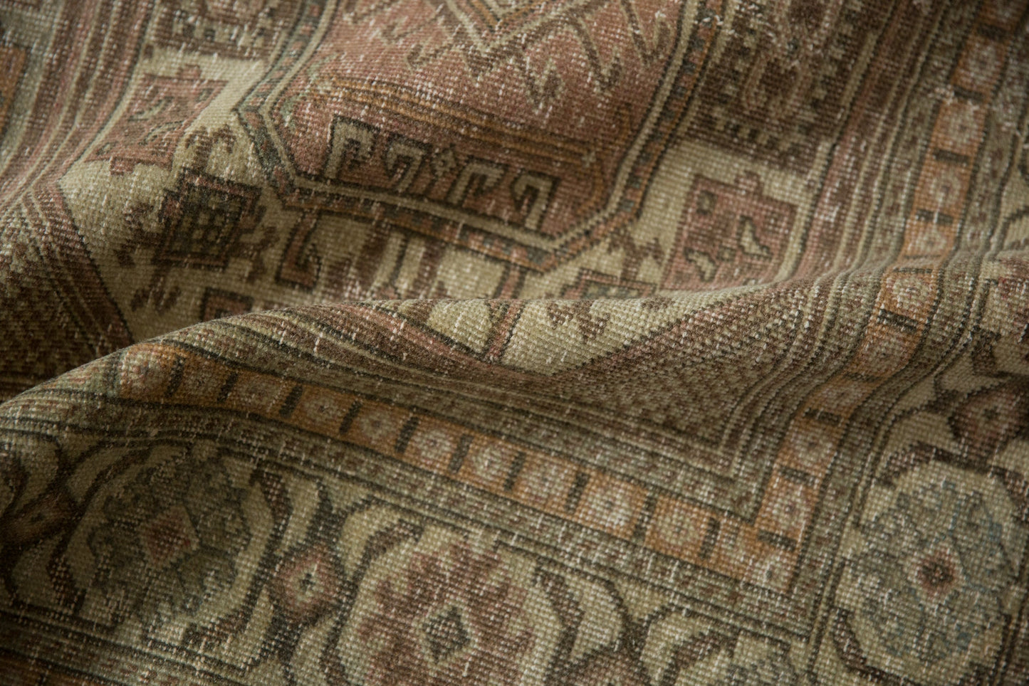6.5x9.5 Vintage Distressed Sparta Carpet