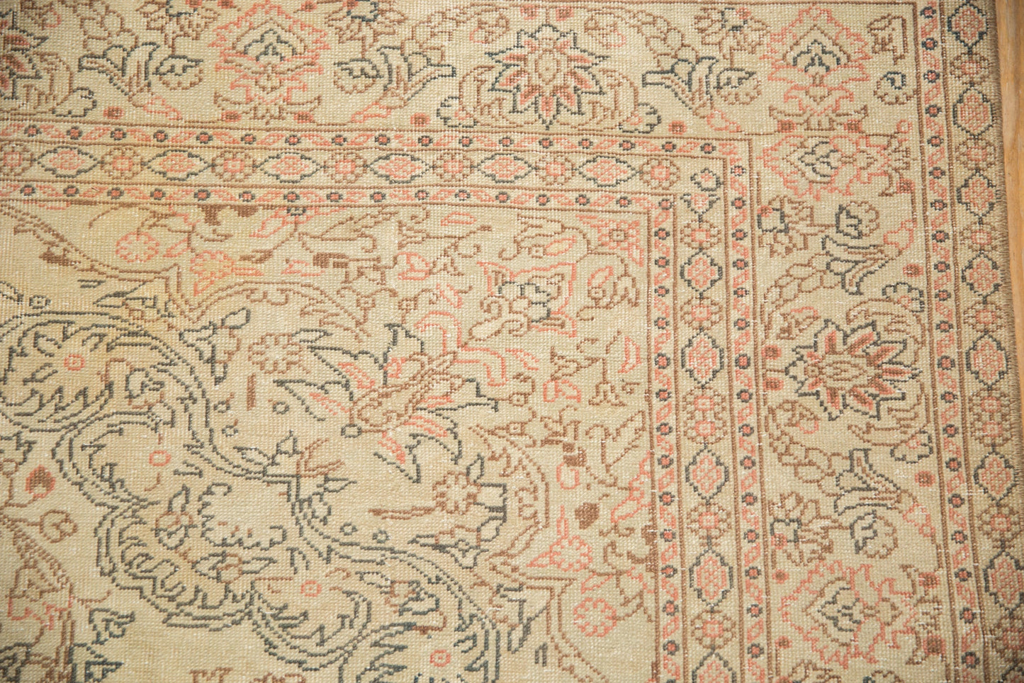6.5x9.5 Vintage Distressed Sparta Carpet
