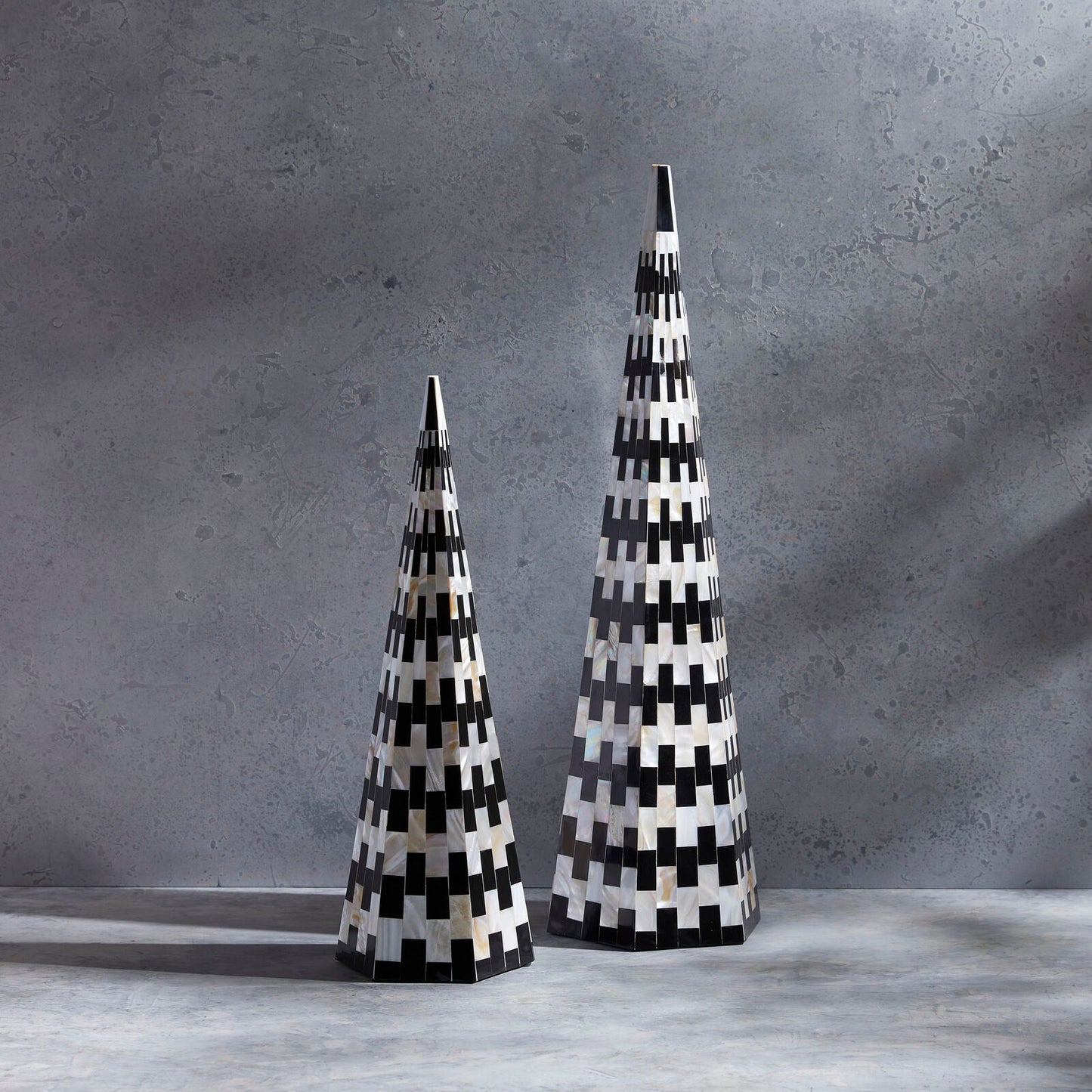 Finlay Obelisk, Small