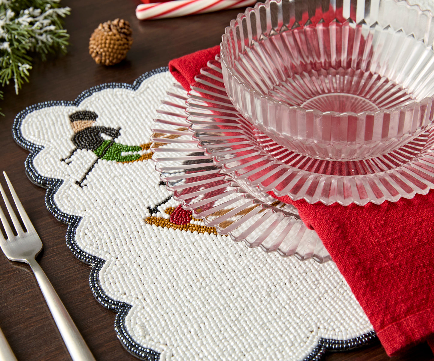 Winter Skier Christmas placemats Set – Snowy Mountain Dining Table Decor – Winter Wonderland Table Setting