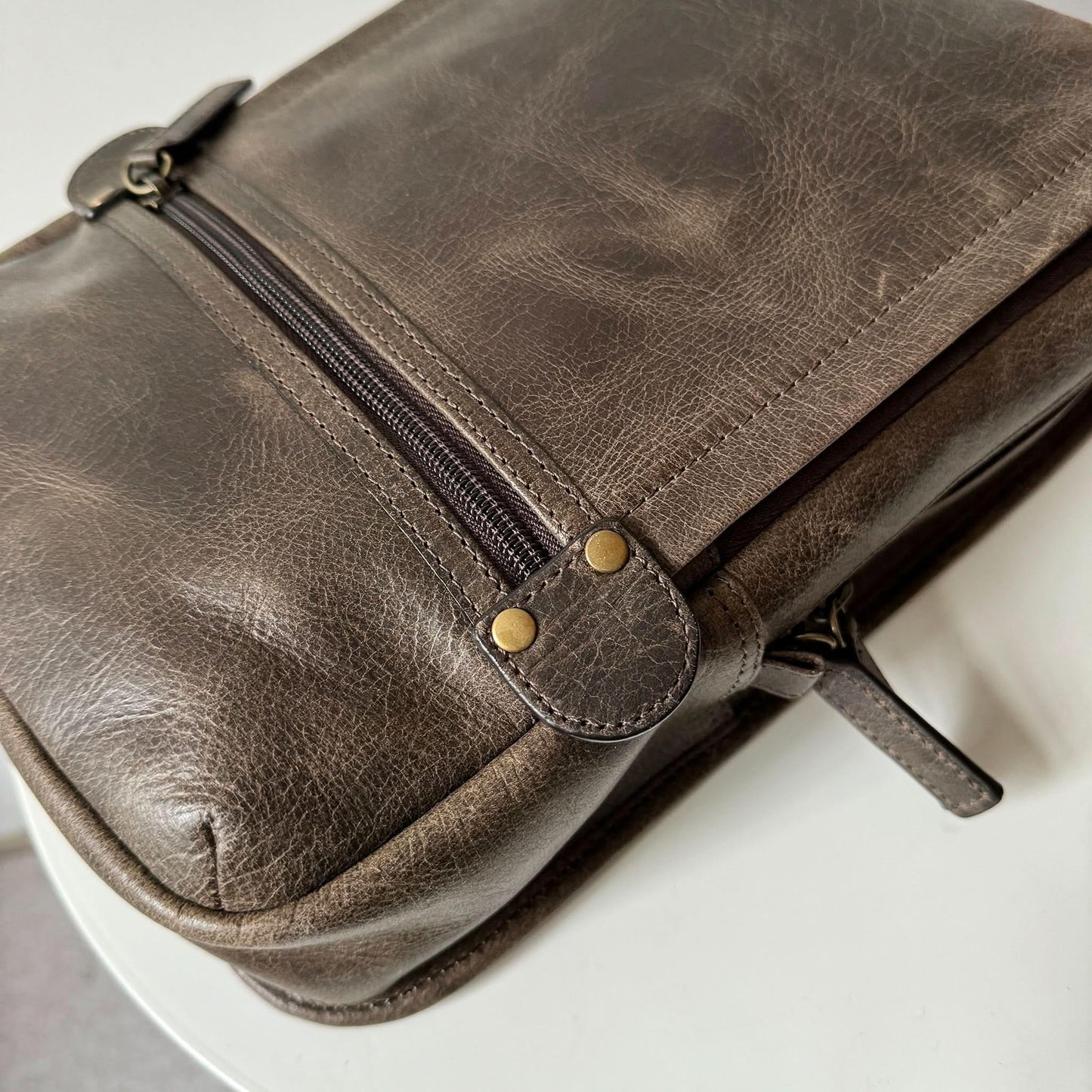 Full-Grain Crazy Horse Leather Sling Bag – Rugged Style, Two-Way Carry