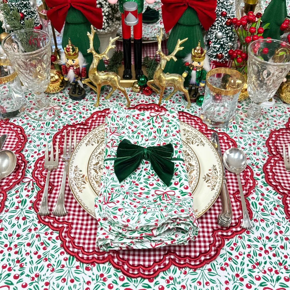 The Mistletoe & Bows Napkin (Set of 4)