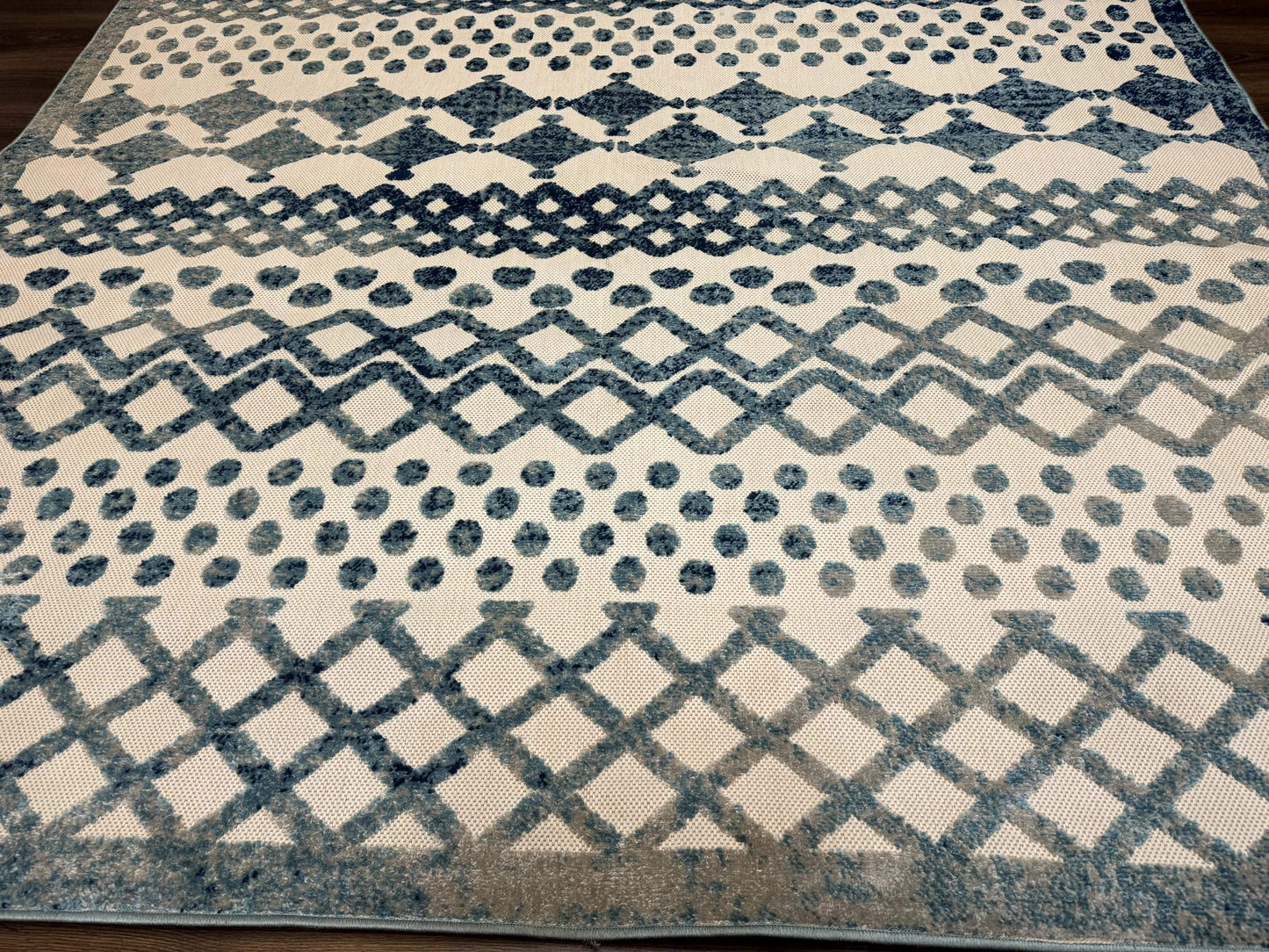Modern Rug 8x10, Abstract Rug, Oat and Blue, Raised Pattern, Modway Rug Collection