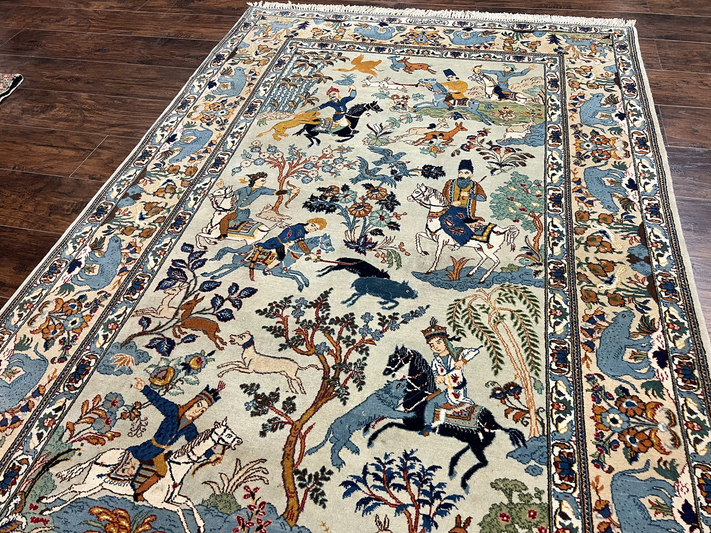 The Sporting Estate Semi-Antique Persian Kashan Hunting Rug — 4'6" × 7'