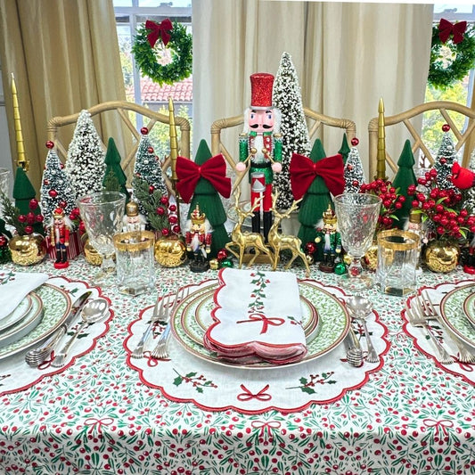 The Mistletoe & Bows - Tablecloth
