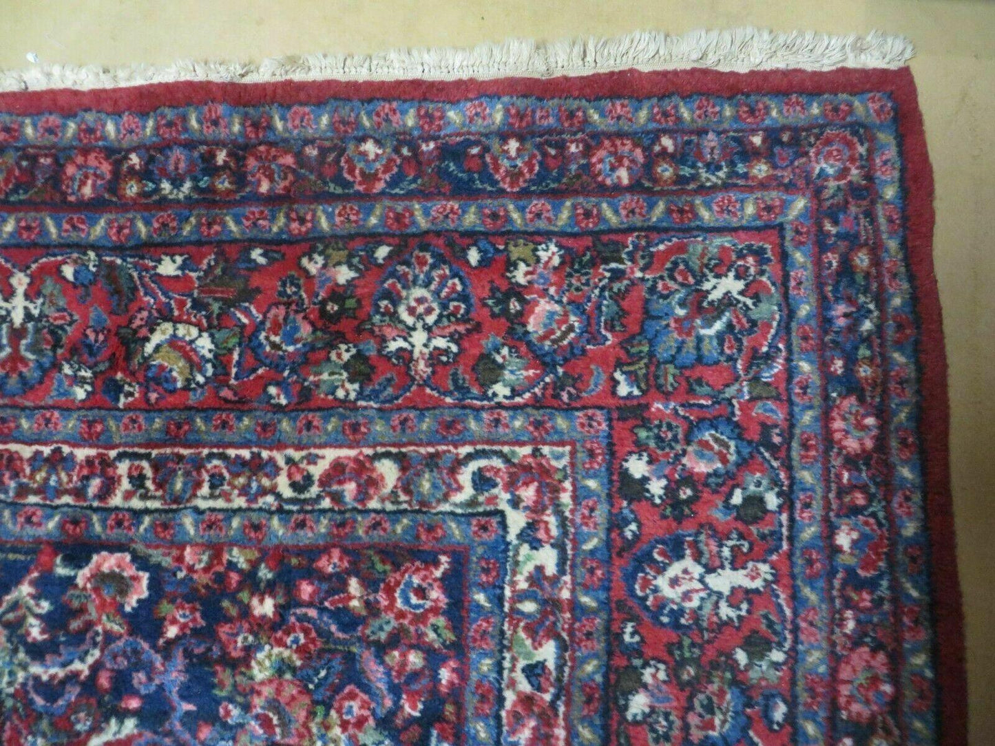 Persian Sarouk Rug 9x12 - Semi Open Field Medallion Carpet