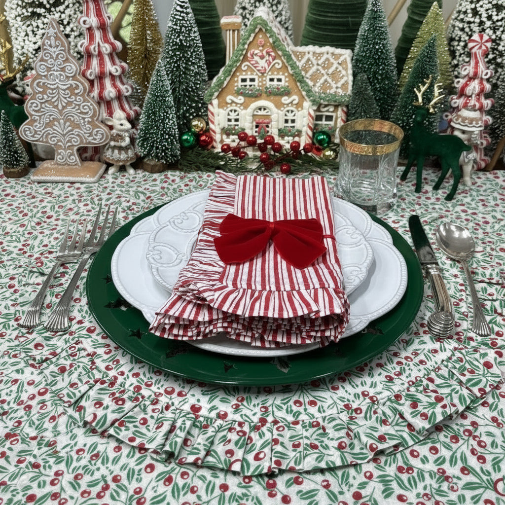 The Mistletoe & Bows Quilted Ruffle Charger - Set of 4