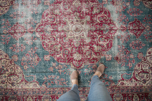 7.5x10.5 Vintage Distressed Sivas Carpet