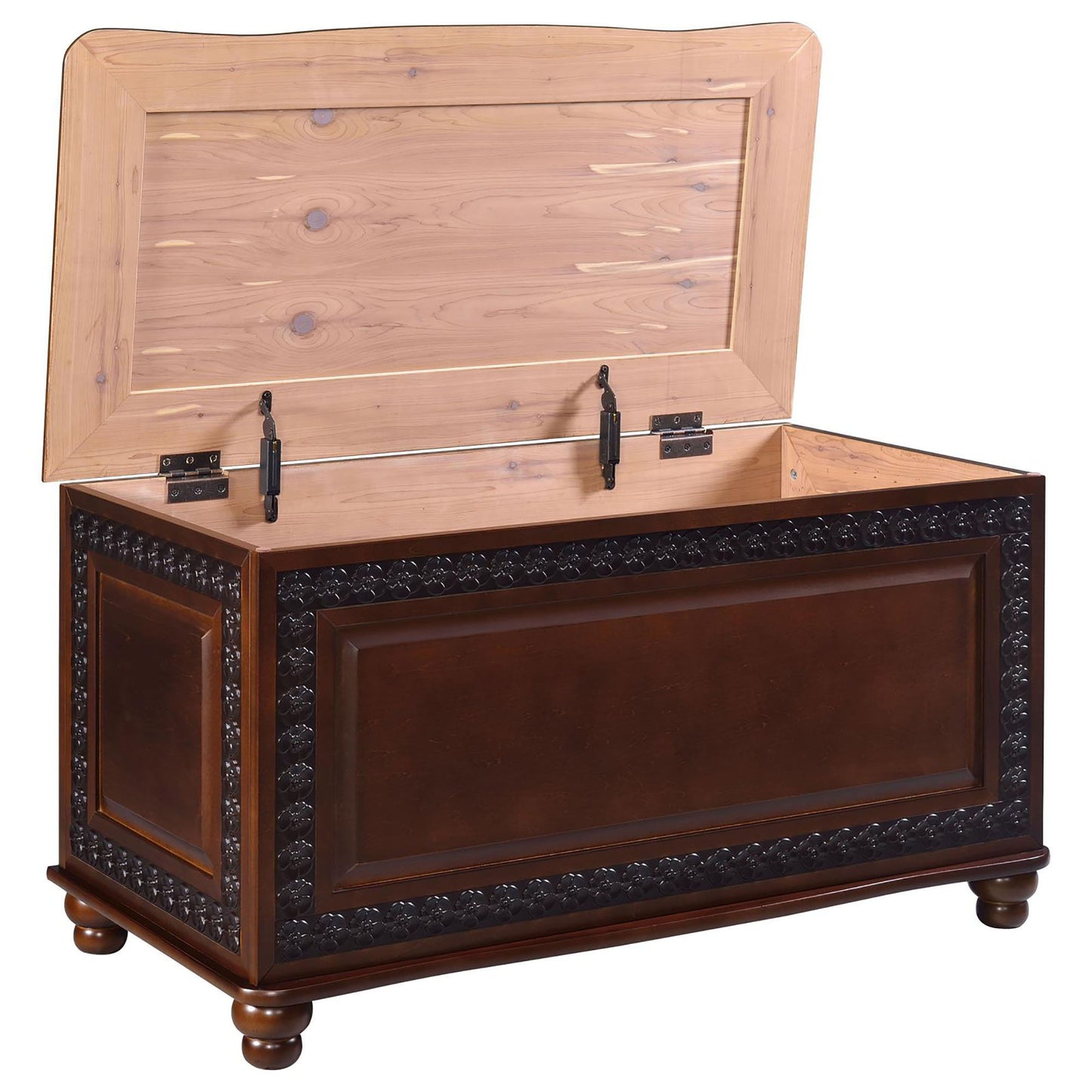 Ashford Cedar Hope Chest with Cedar-Lined Storage