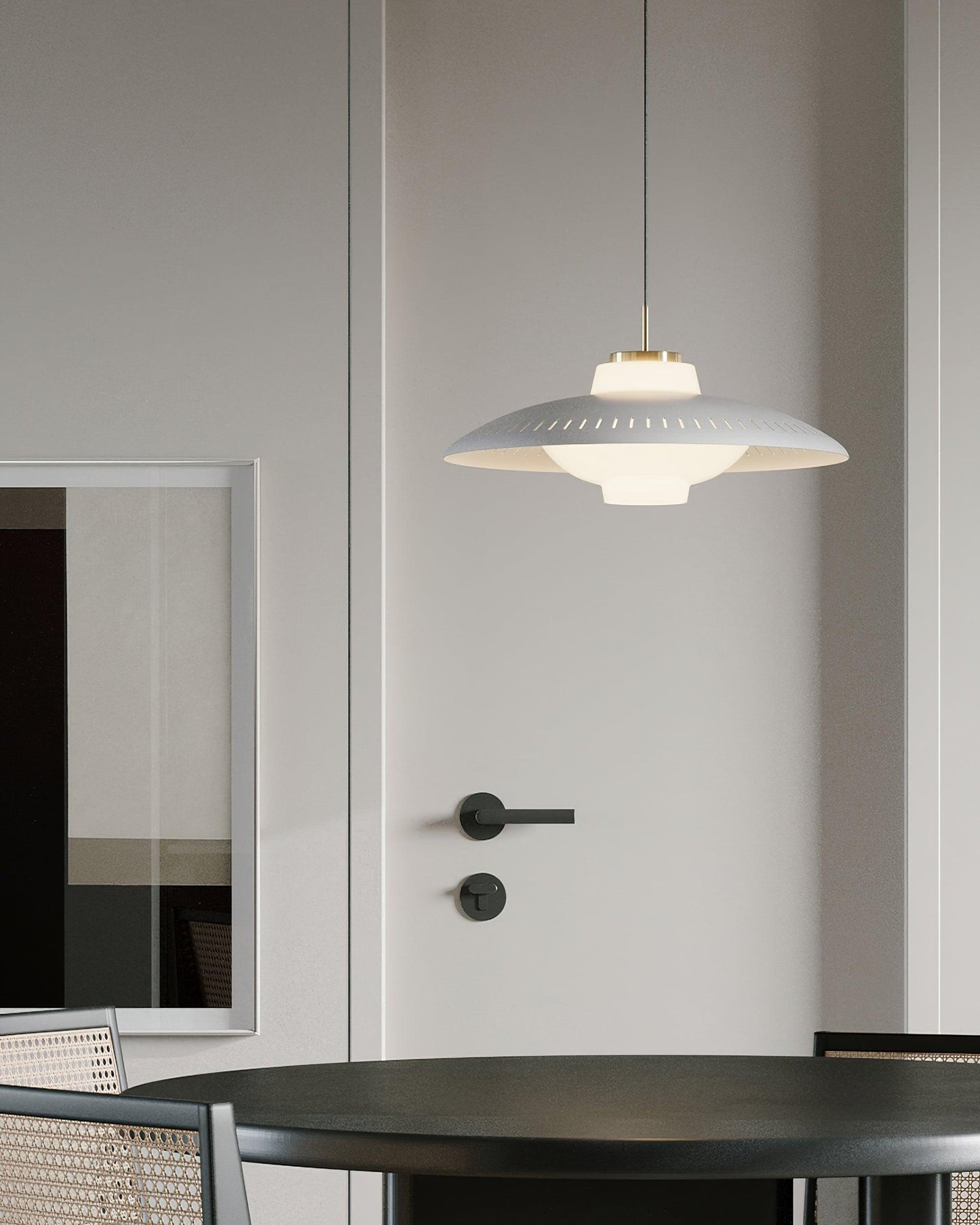 Alien Frisbee Pendant Lamp 17.7"