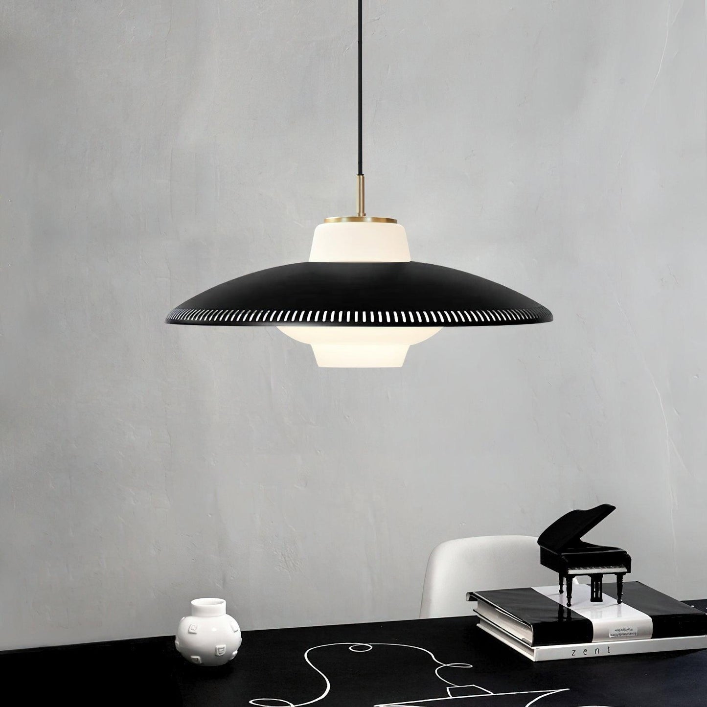 Alien Frisbee Pendant Lamp 17.7"