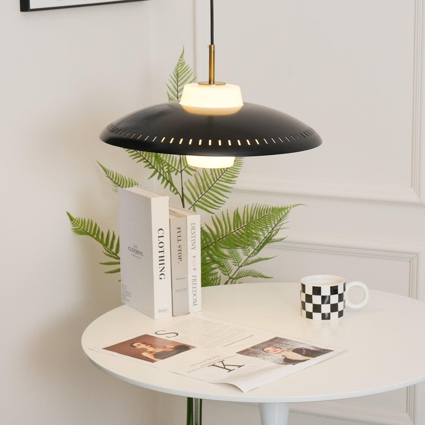 Alien Frisbee Pendant Lamp 17.7"