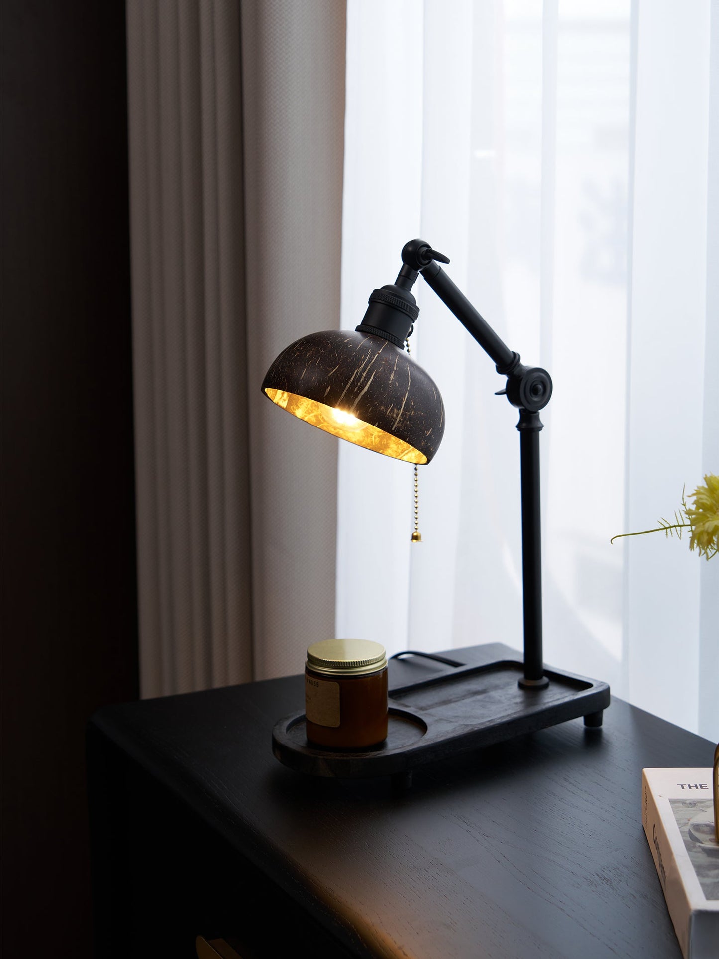 Christian Dell Table Lamp 5.1"