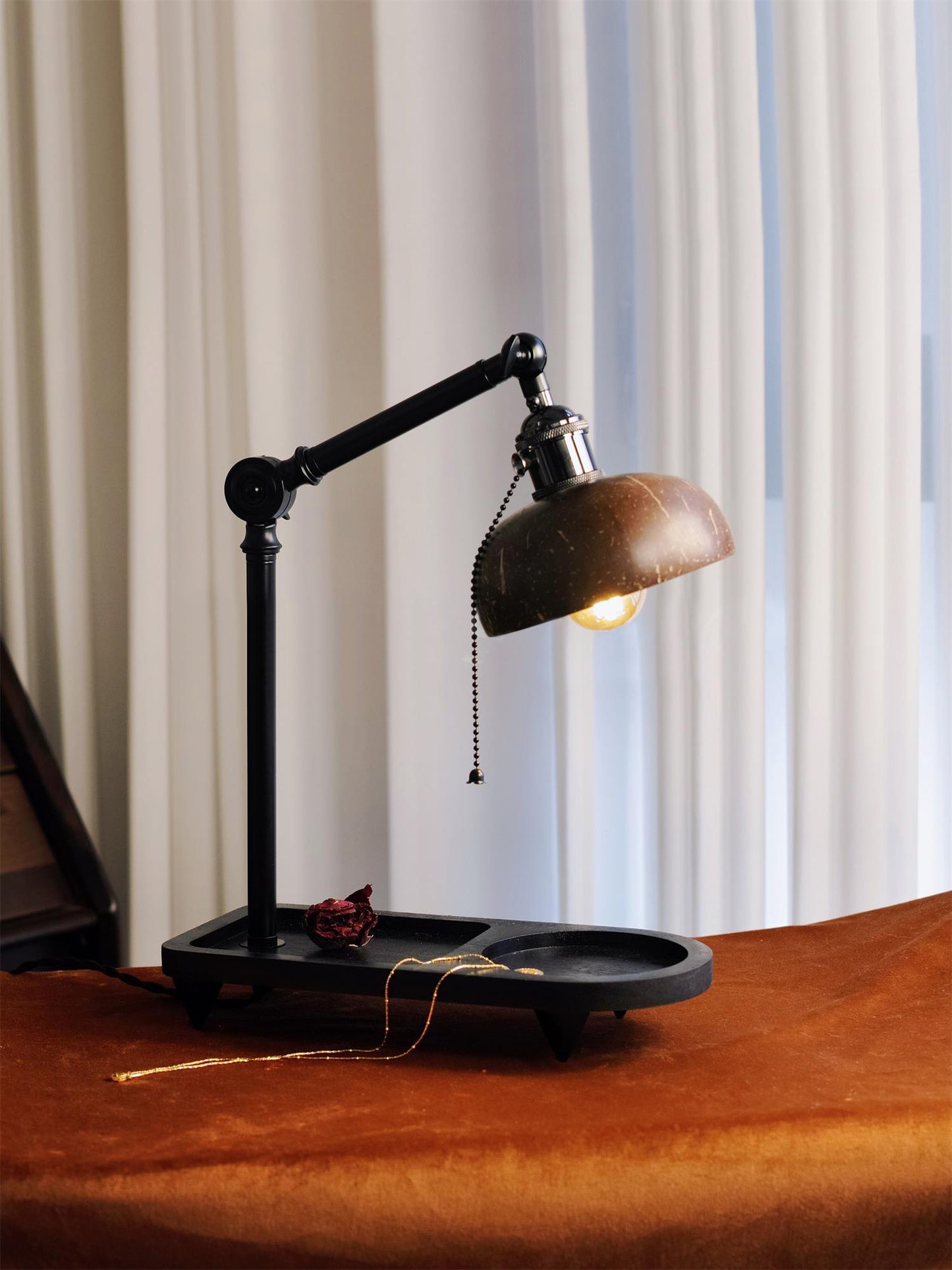 Christian Dell Table Lamp 5.1"