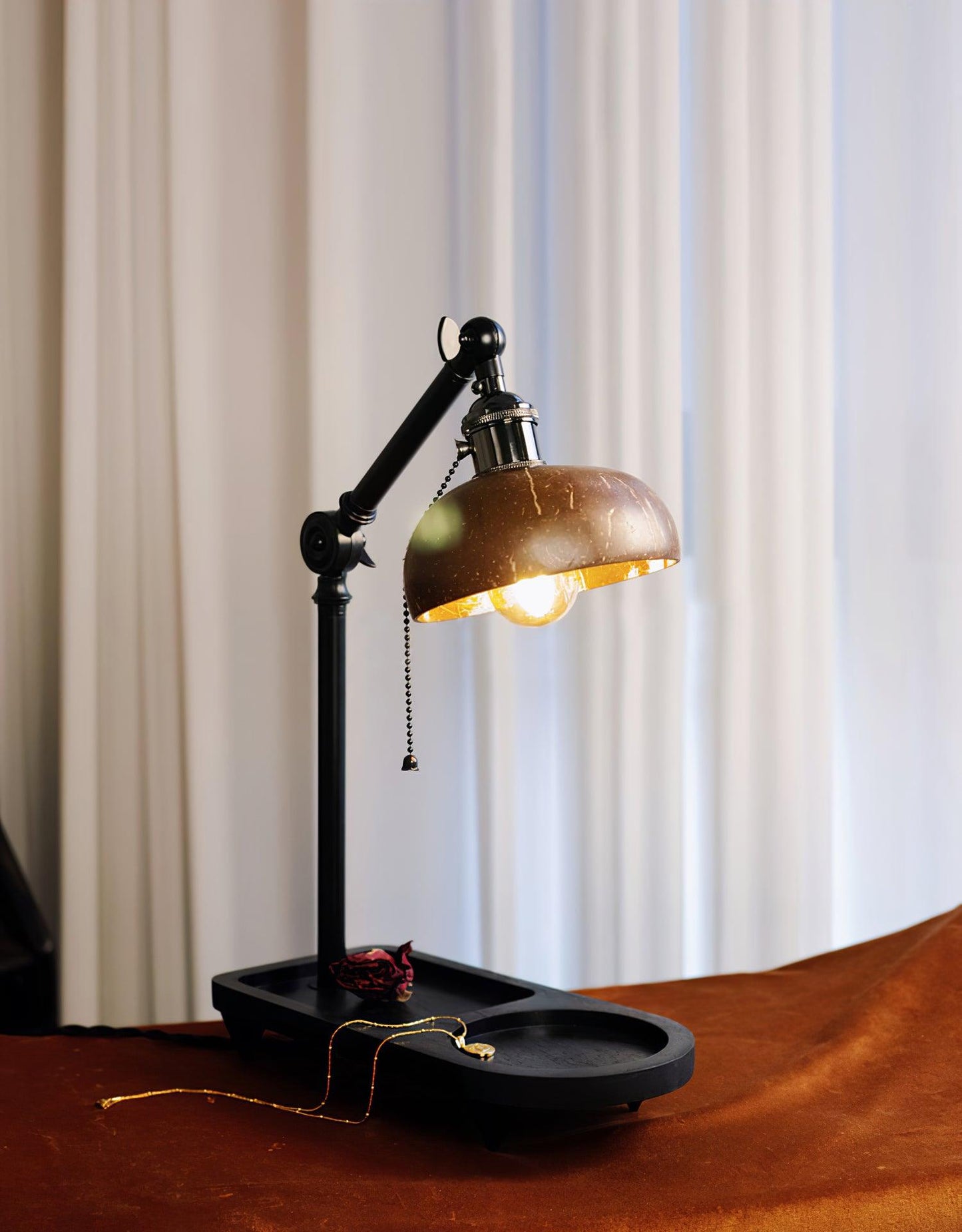 Christian Dell Table Lamp 5.1"
