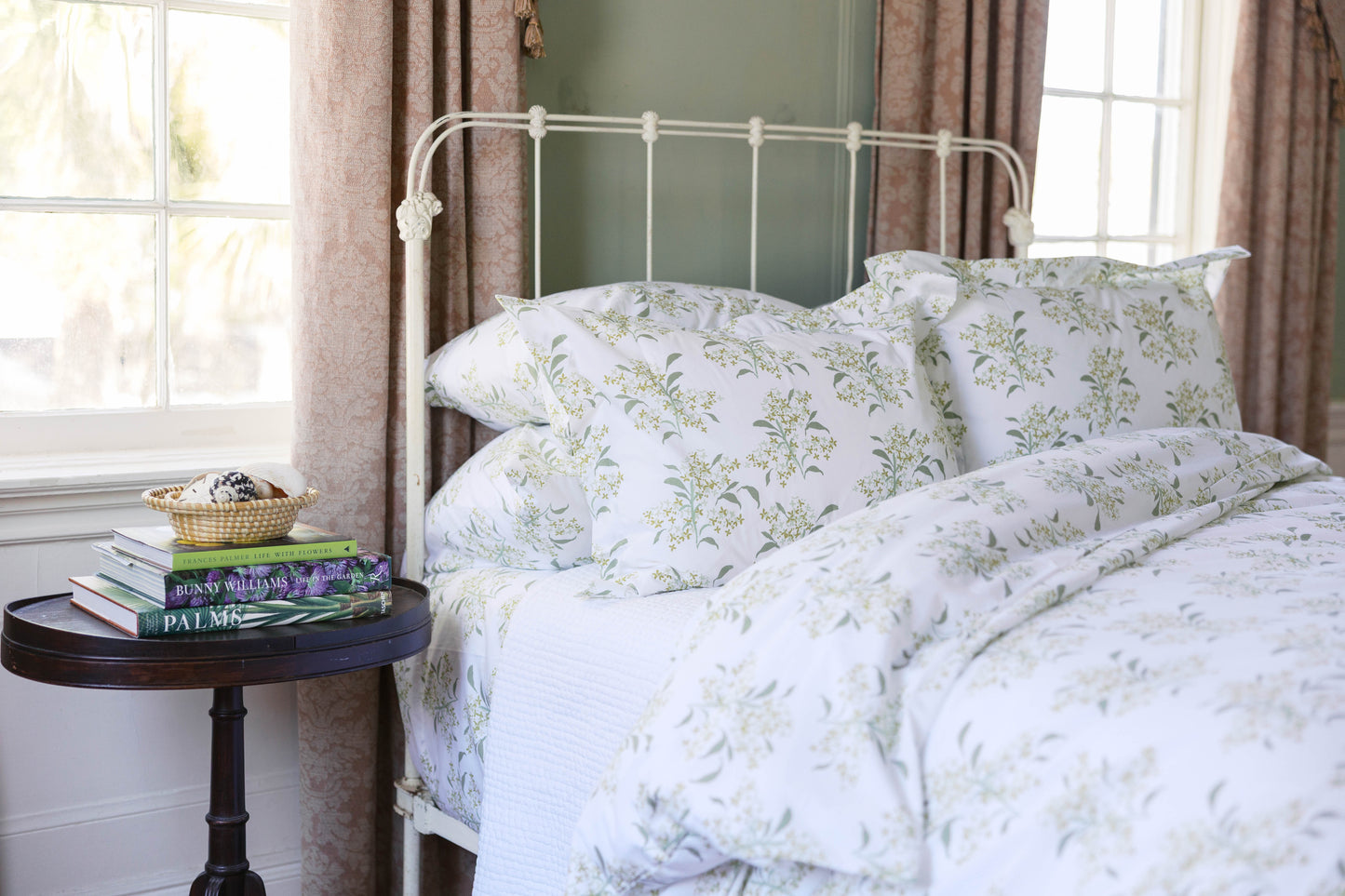 Lilac in Green Fitted Sheet
