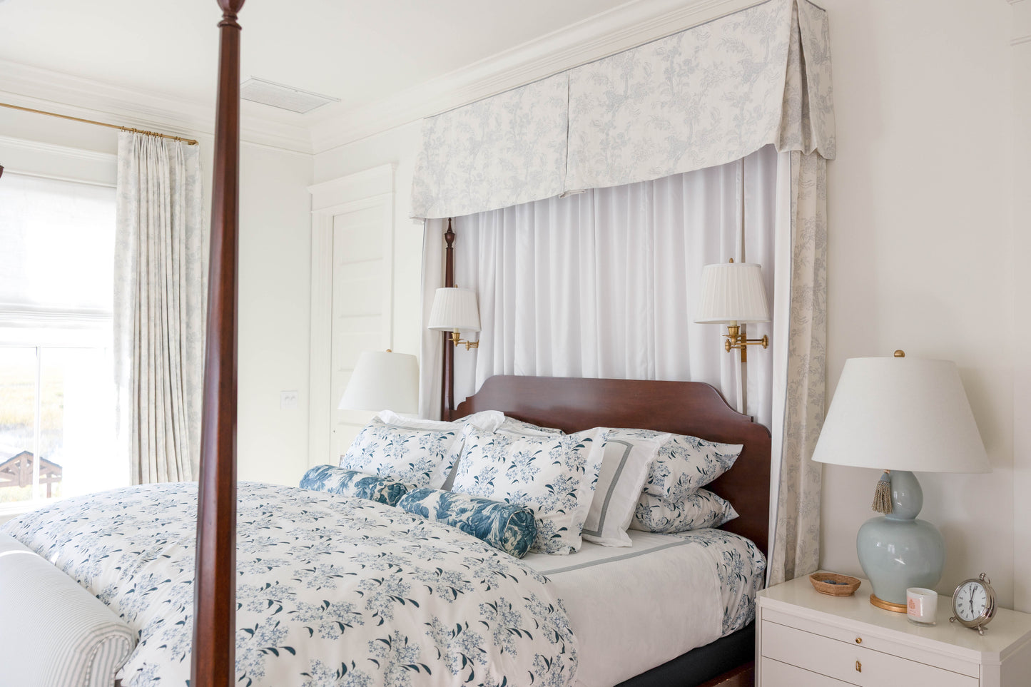 Lilac in Blue Flat Sheet