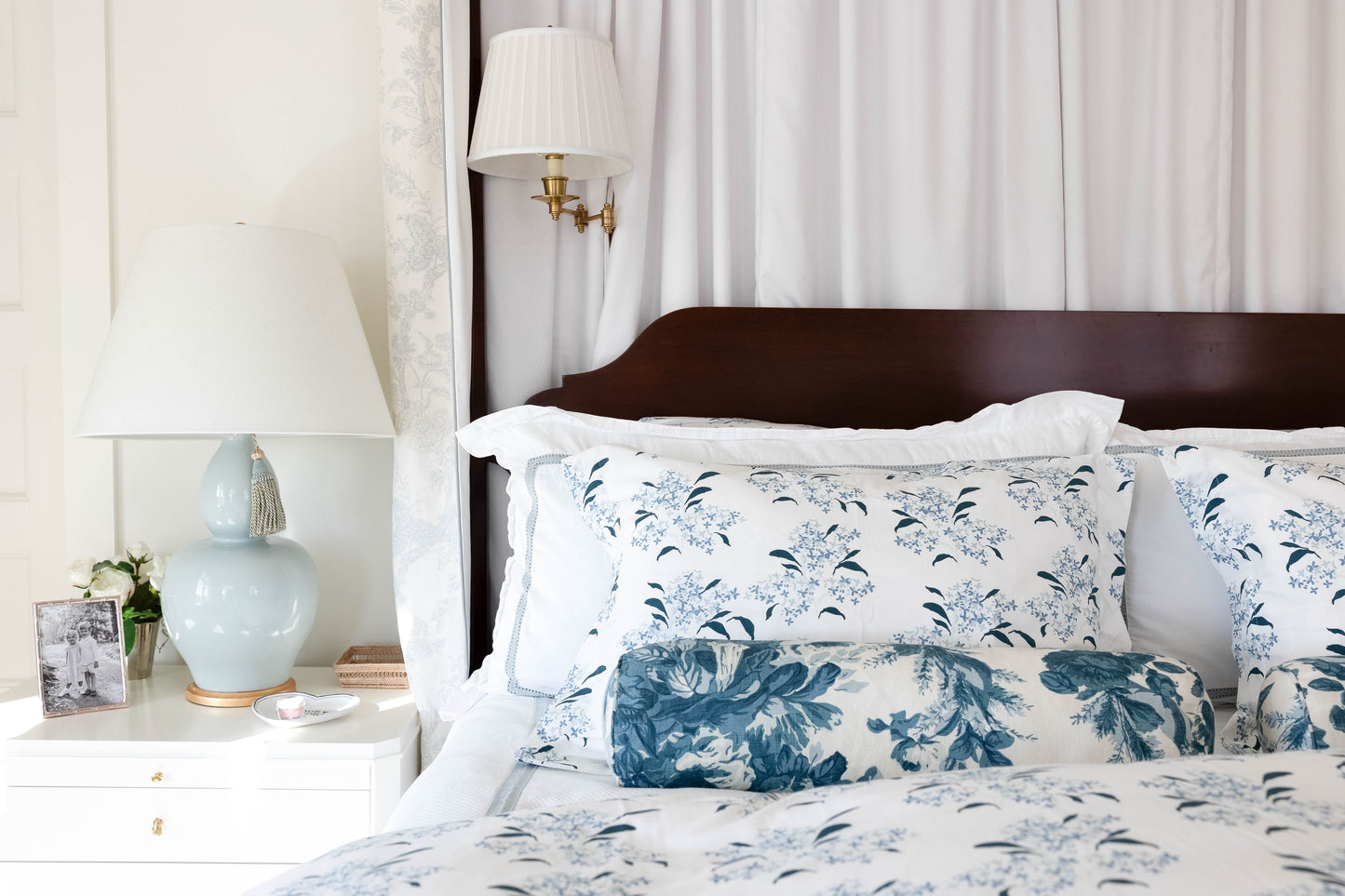 Lilac in Blue Flat Sheet