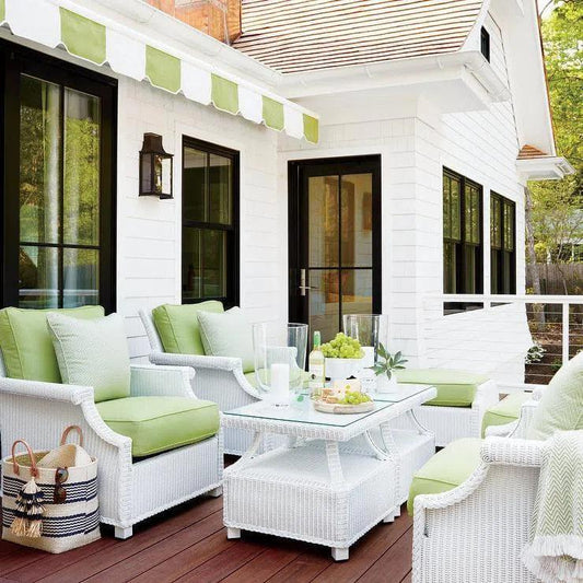 Hamptons Outdoor Wicker Lounge Chair Set With Table Set