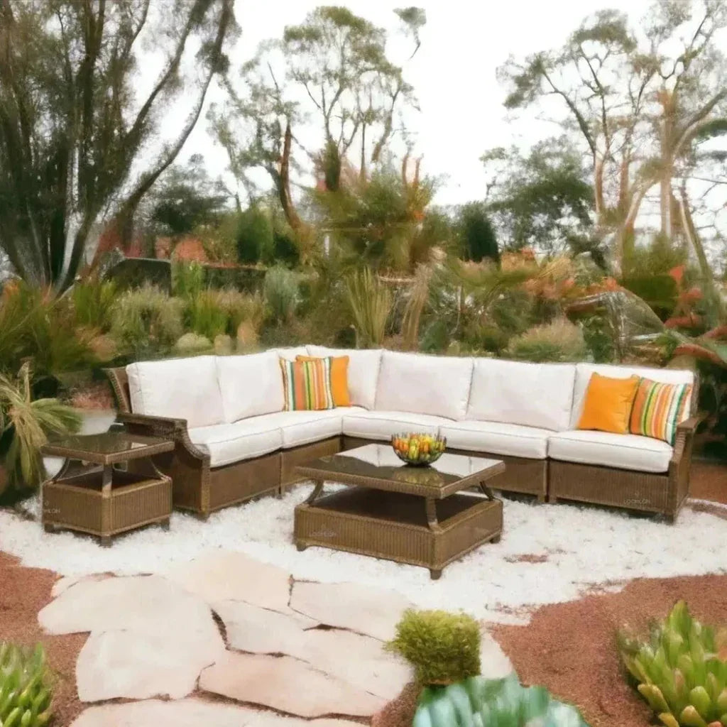 Hamptons Outdoor Wicker L-Shaped Sectional With Table