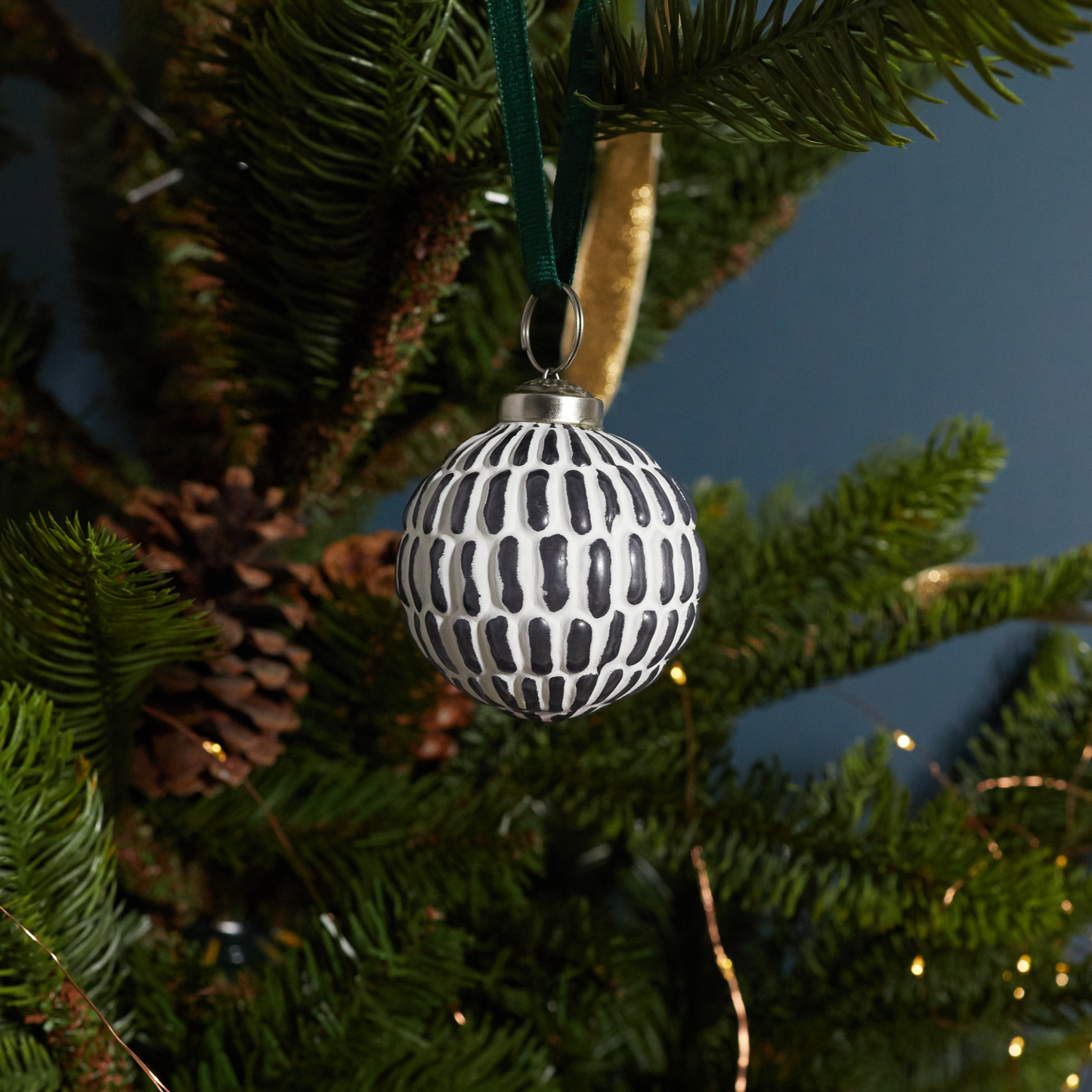 White & Grey Glass Ornament, Dash Ball