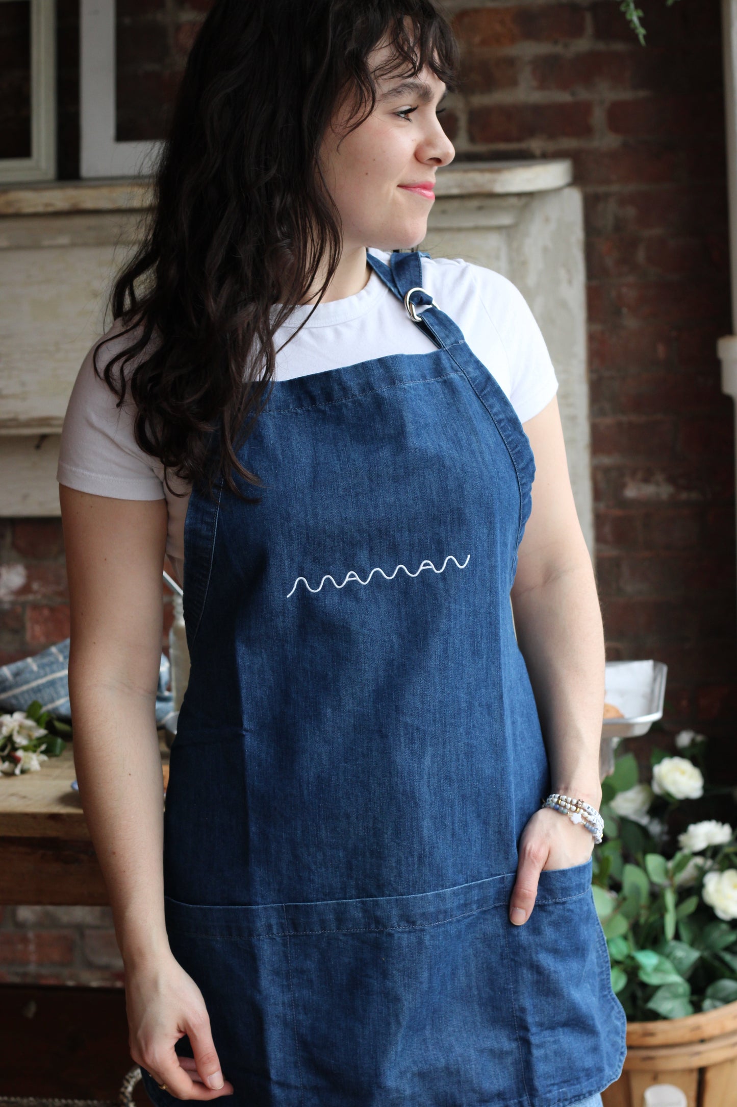 maman denim apron (FRENCH WINK)