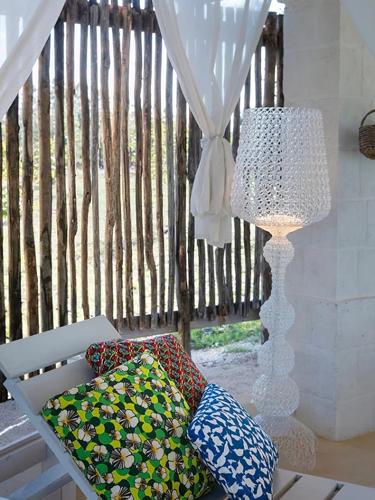 Simple Kabuki Acrylic Floor Lamp