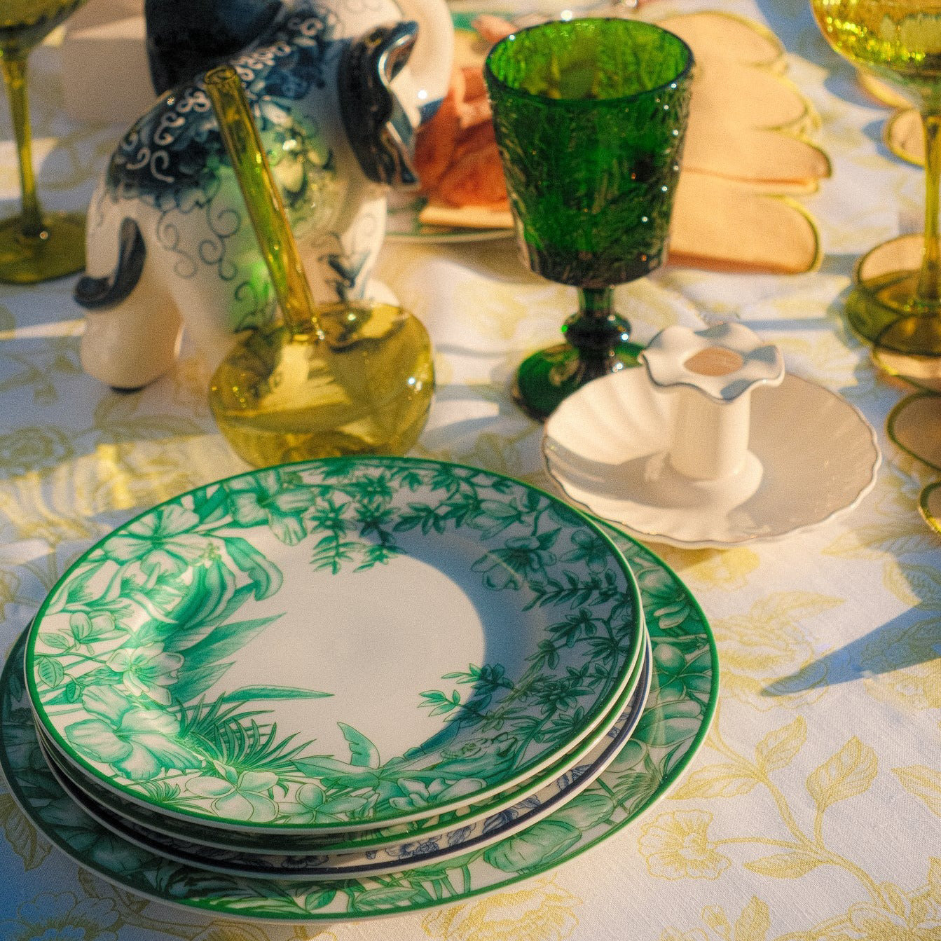 Monsoon Verdant Dinner Plate - Case of 12 Plates (+3 Bonus Plates)