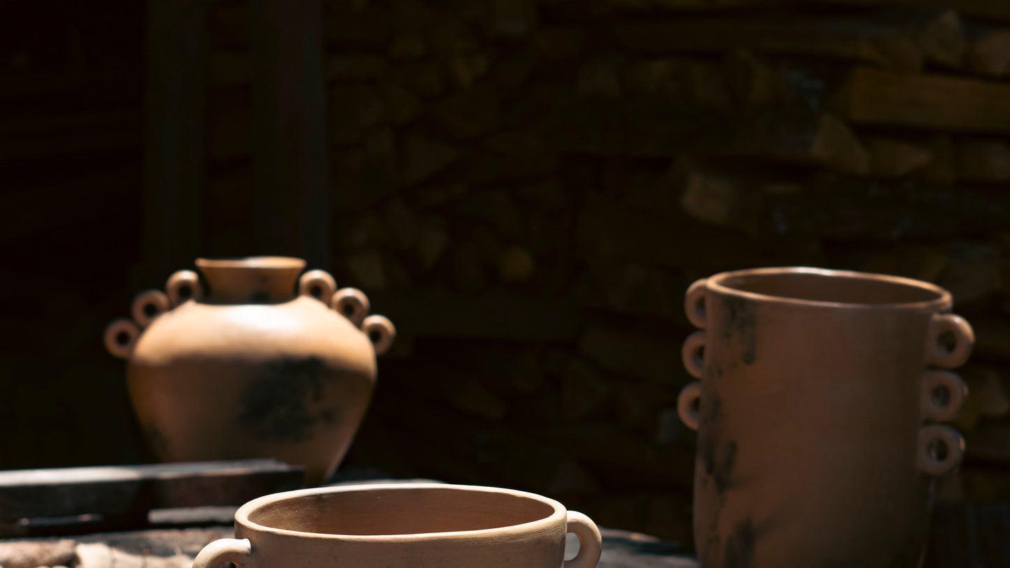 PALO SANTO YUU Vessel — Hand-Fired Oaxacan Clay
