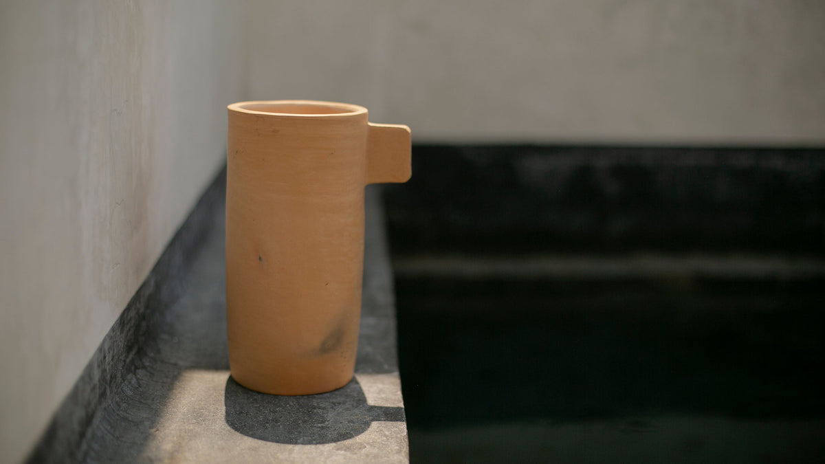 PALO SANTO Oaxacan Barro Clay Pitcher — Natural