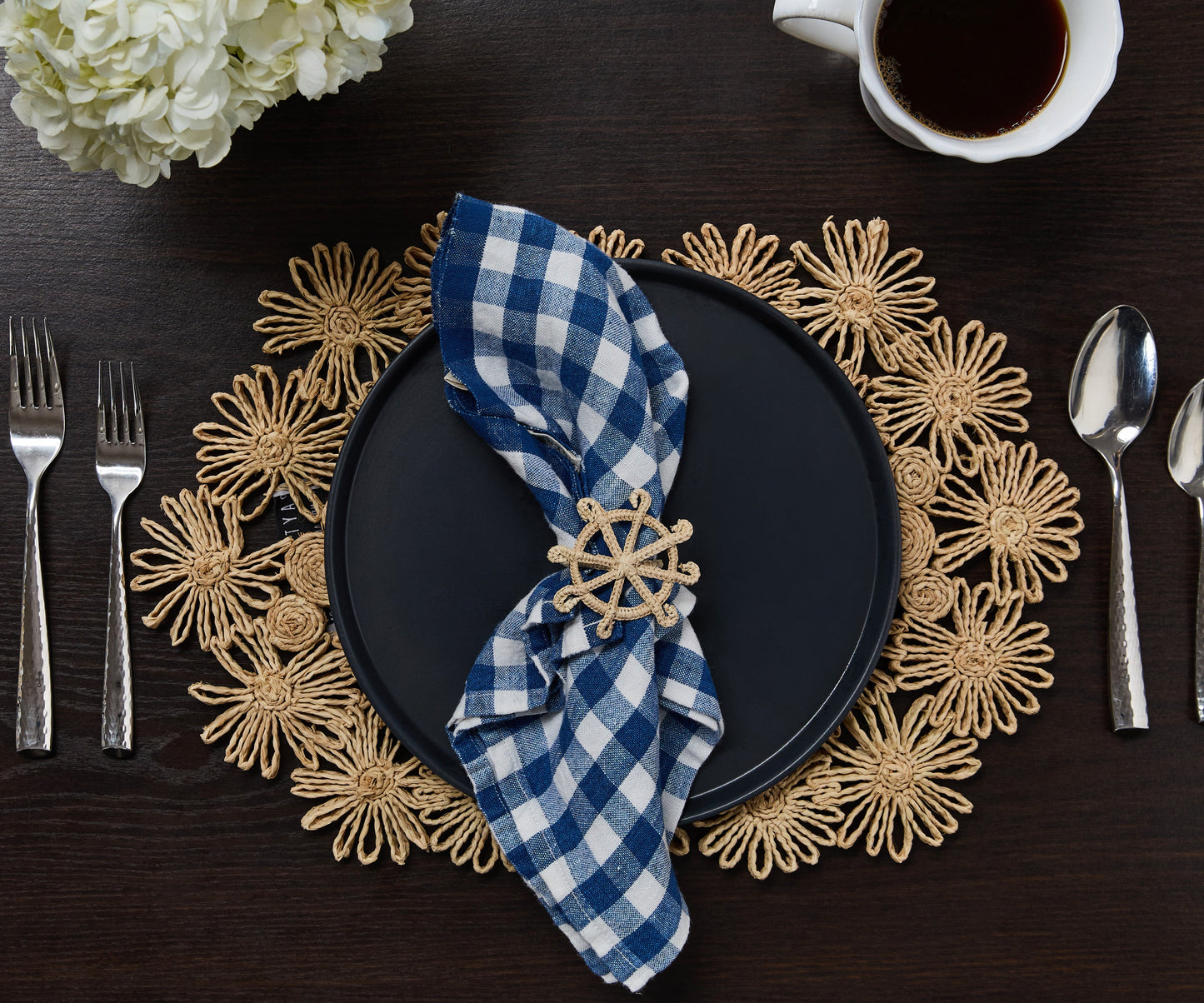 Coastal Ship Wheel Napkin Ring – 2.5” Handwoven Iraca Palm – Nautical Table Decor from Colombia