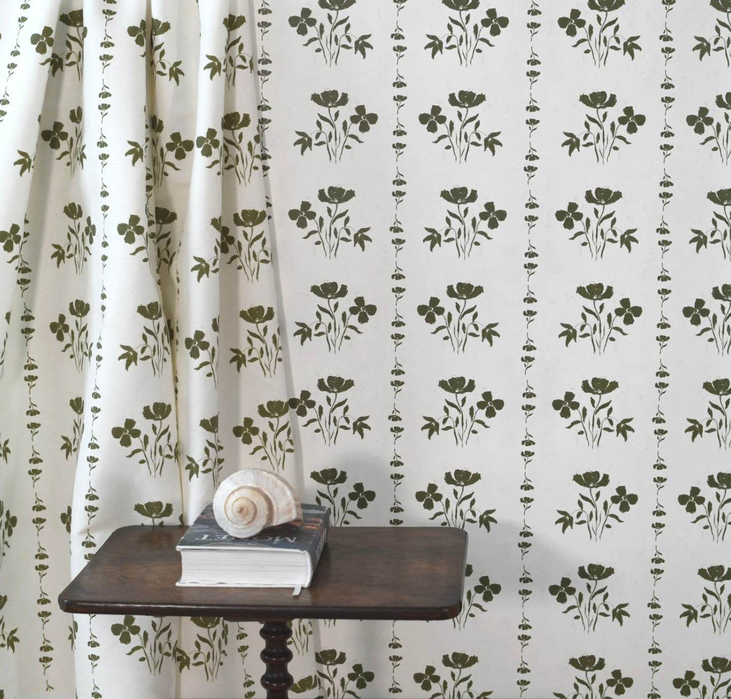 Carneal in Cream Wallpaper