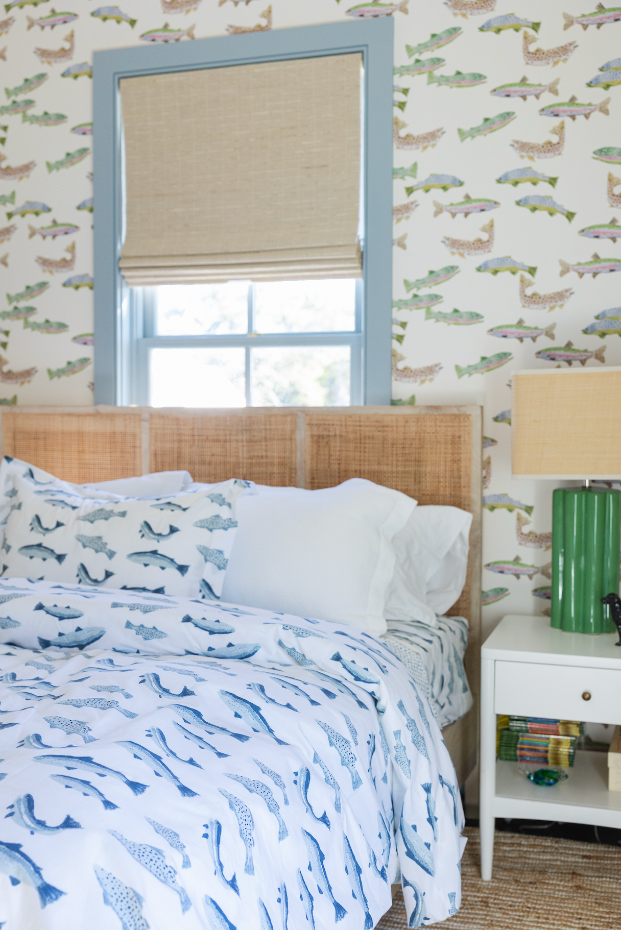 Tight Lines in Cream Wallpaper